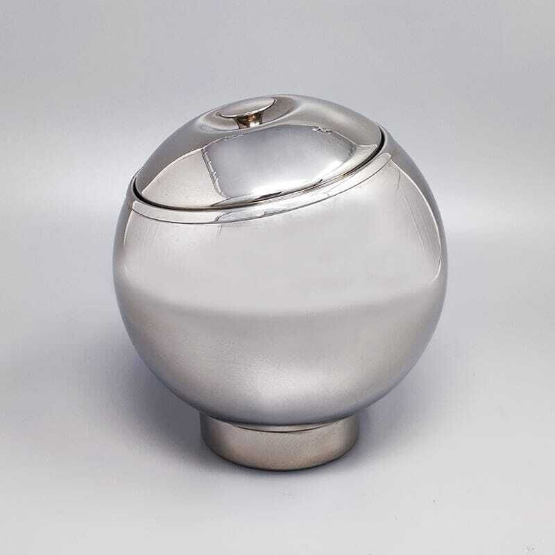 1960s Stunning Ice Bucket By Macabo. Made In Italy photo Home Decor
