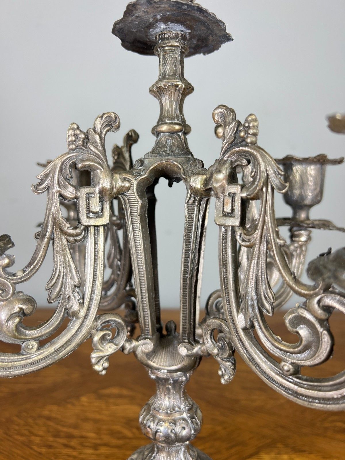 Candelabra Vintage French Style Metal Five Arm Table Centrepiece Lot 4671 photo 229.0