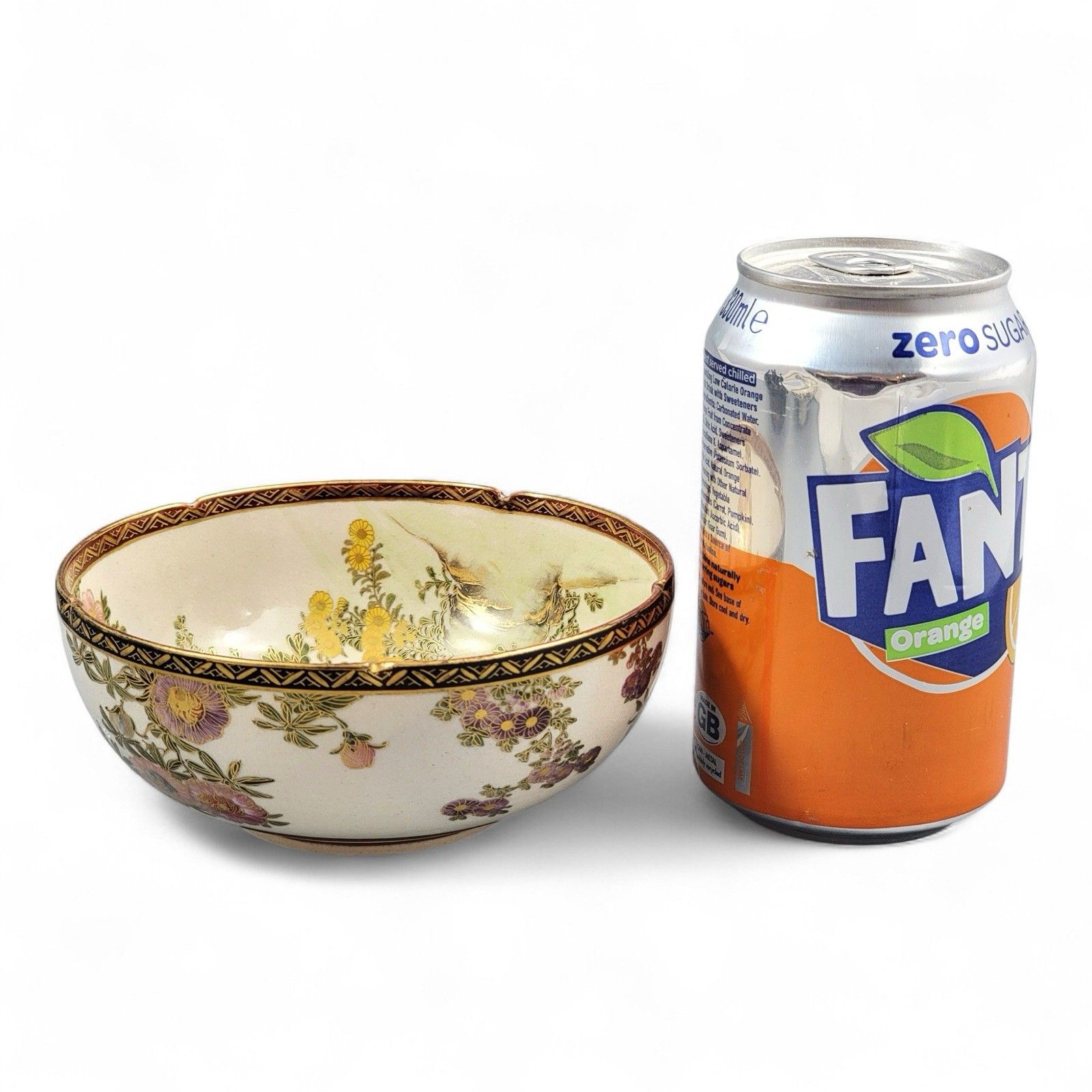 photo vinterior Antique Meiji Japanese Satsuma Porcelain Floral Bowl By Nikko, Shimazu Crest