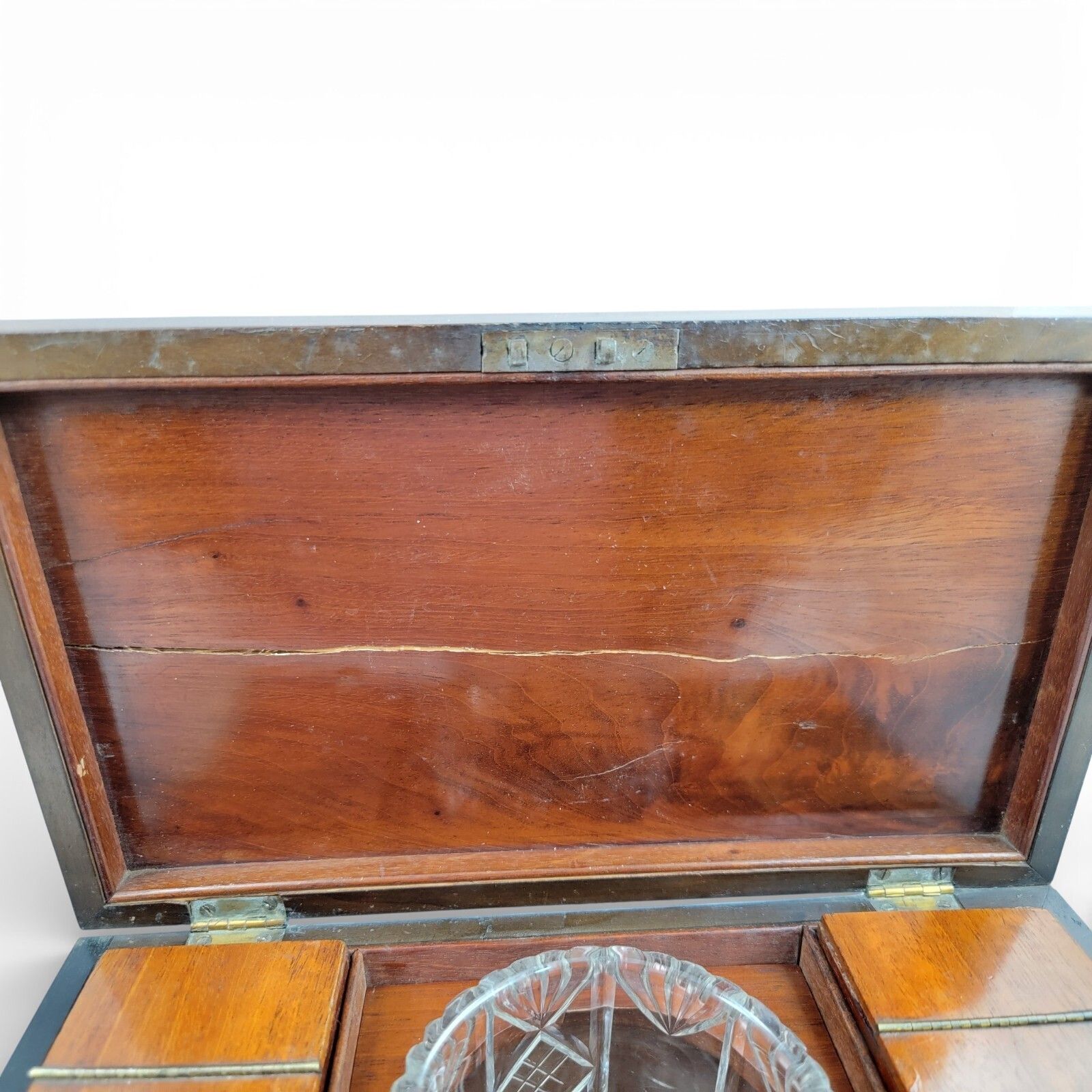 photo vinterior Antique Regency Mahogany Tea Caddy With Cut Glass Bowl English C.1820