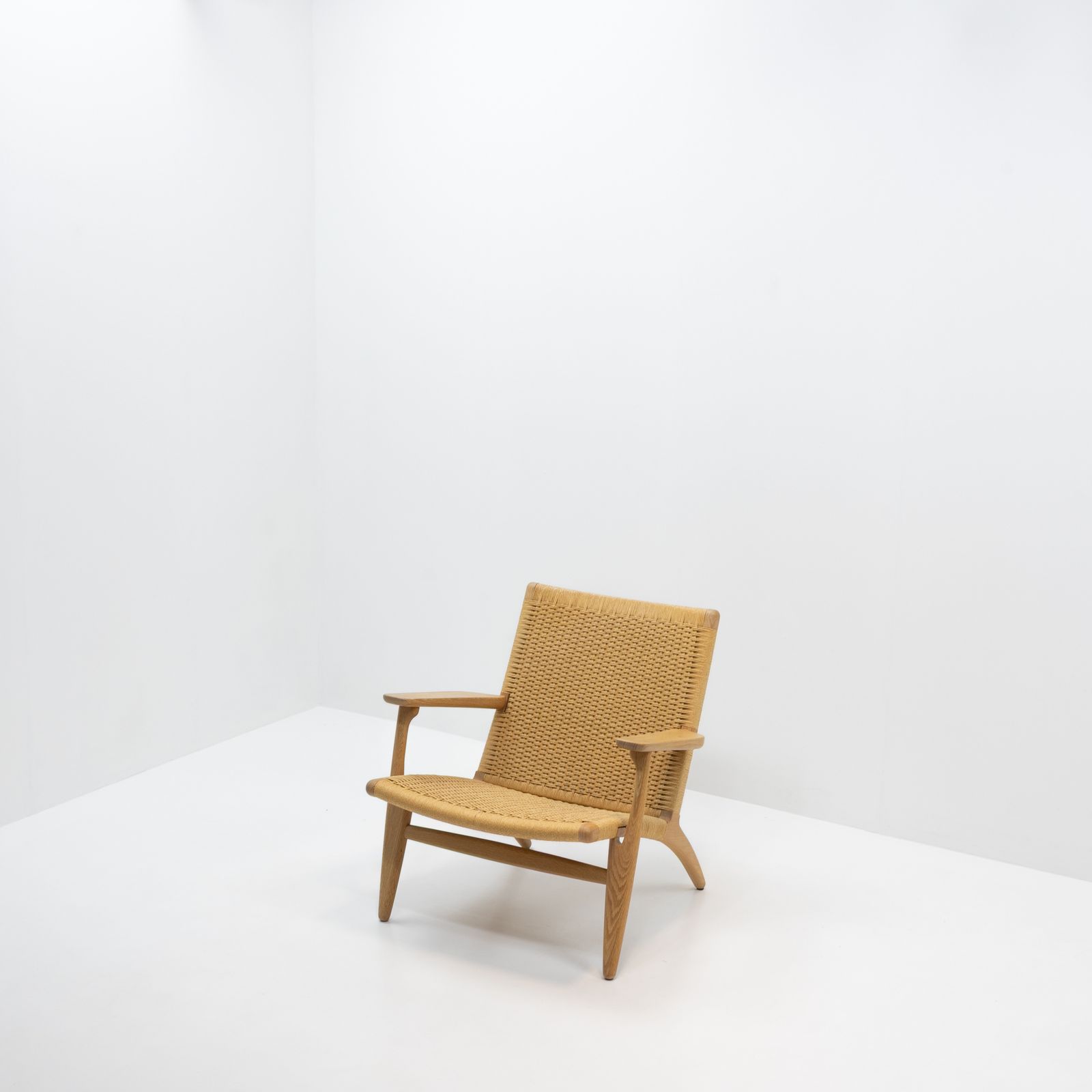 Hans Wegner Ch25 Lounge Chair For Carl Hansen photo for sale