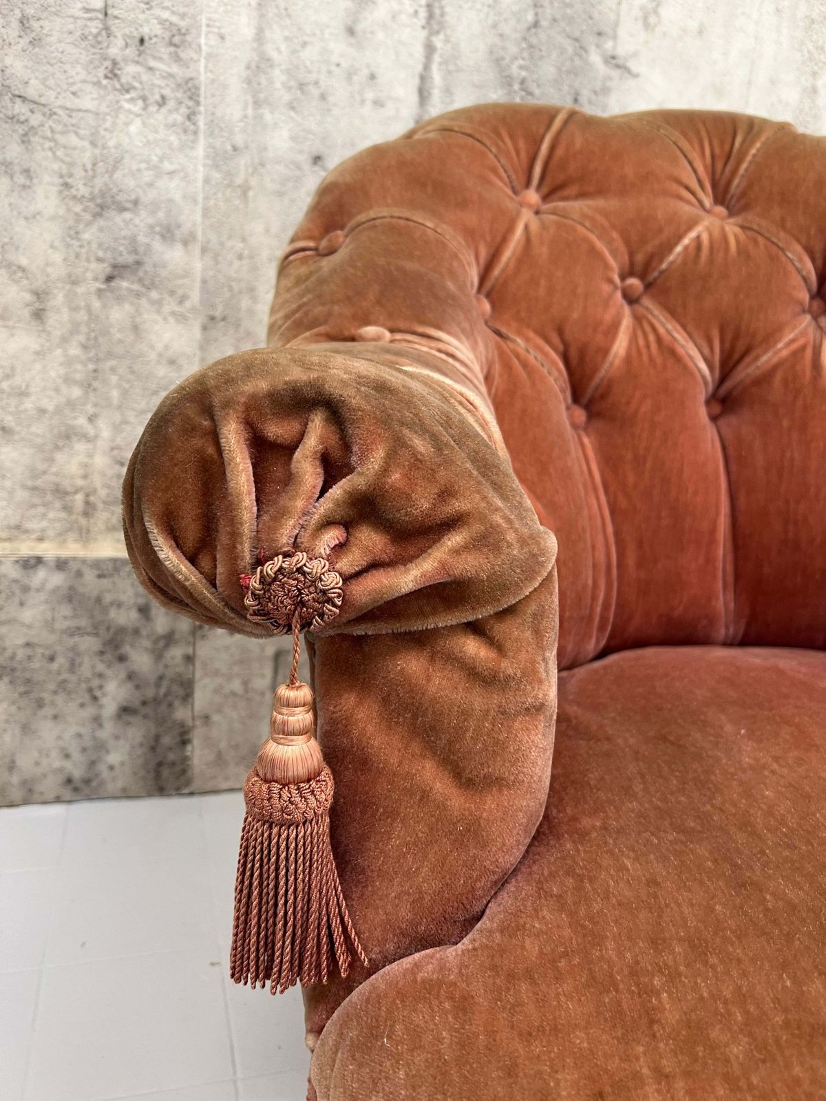 Pair Of Mid Century Pink Velvet Button Armchairs To Reupholster photo vinterior