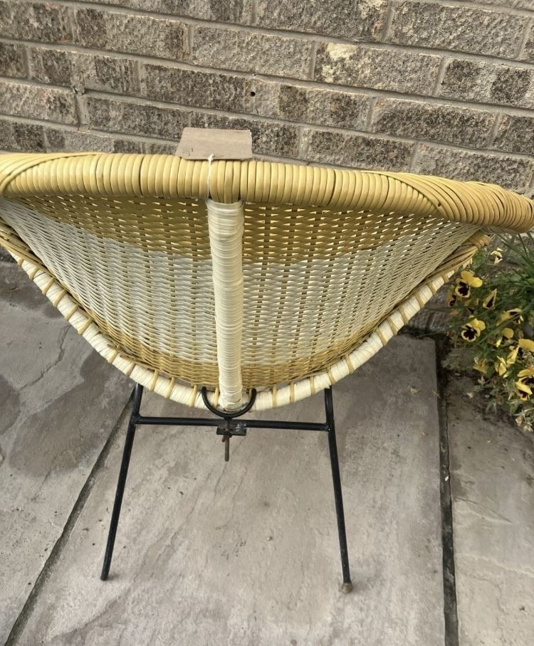 Woven Vinyl 1960s Satellite Sputnik Atomic Cocktail Chair Mustard & White photo for sale