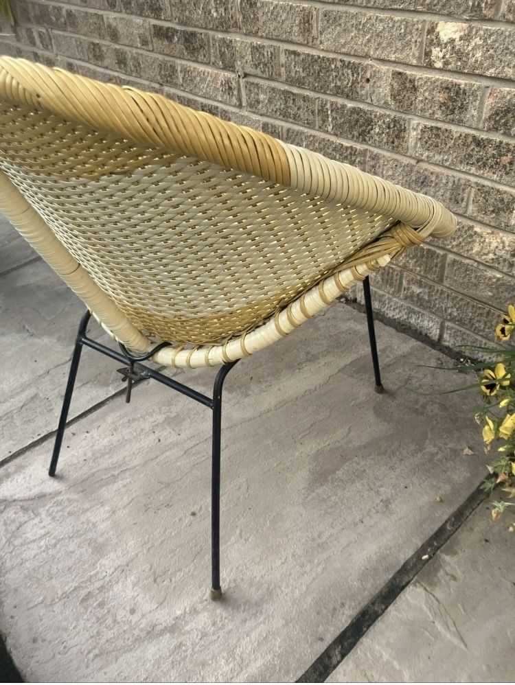 Woven Vinyl 1960s Satellite Sputnik Atomic Cocktail Chair Mustard & White photo Furniture