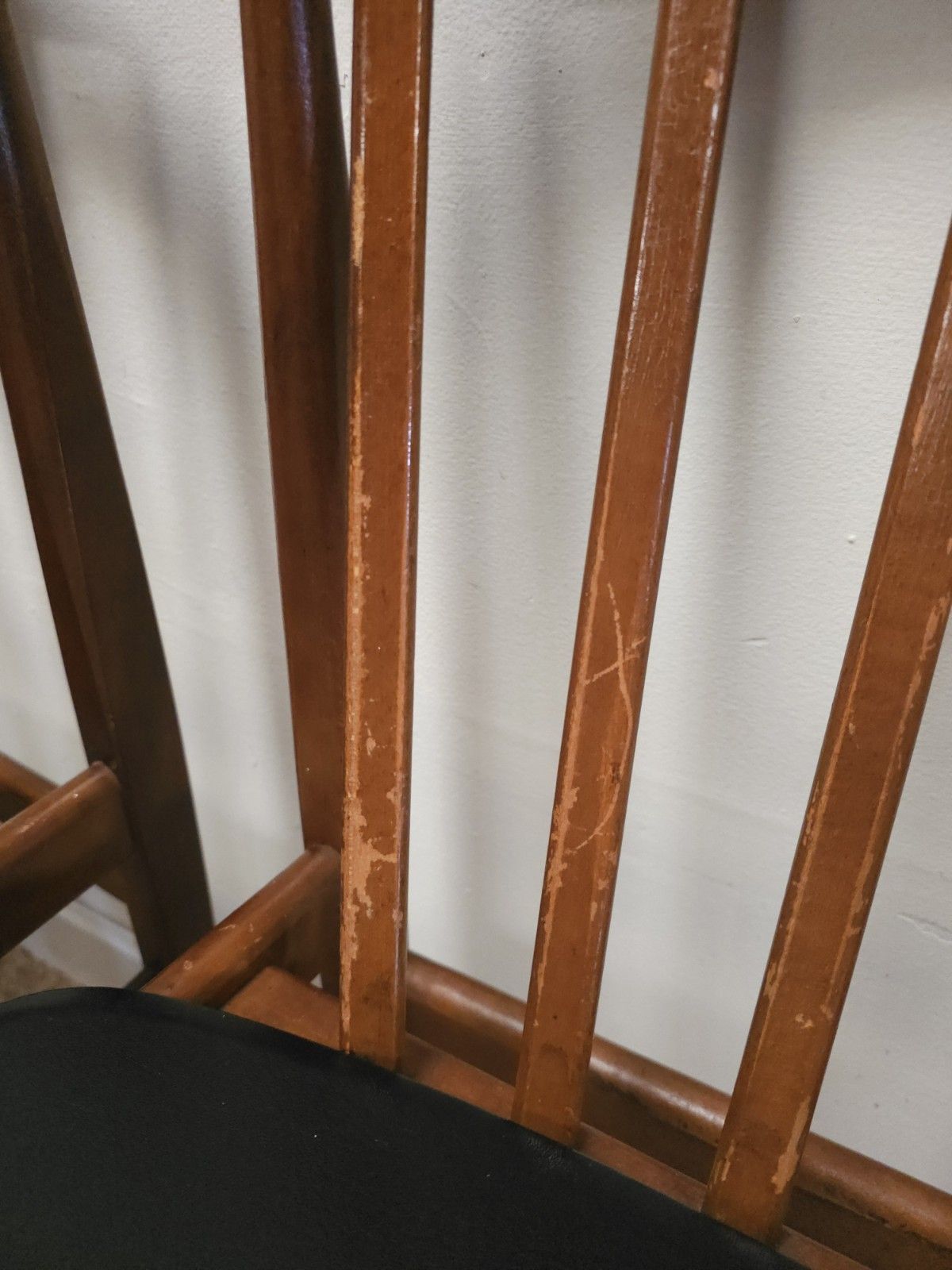 photo furniture Retro Elliots Of Newbury Dining Chairs Mid Century Set Of 4 Black Vinyl Delivery