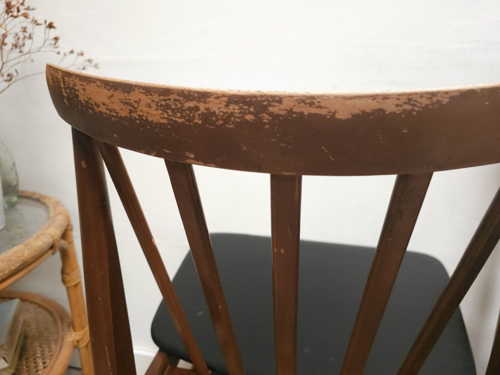 photo buy Retro Elliots Of Newbury Dining Chairs Mid Century Set Of 4 Black Vinyl Delivery