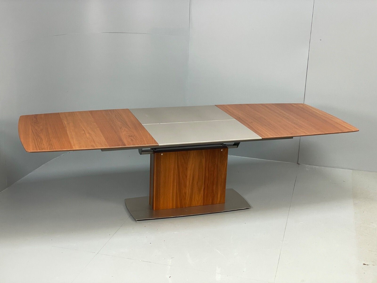 Modern Extending Dining Table By Bo Concept Walnut Effect