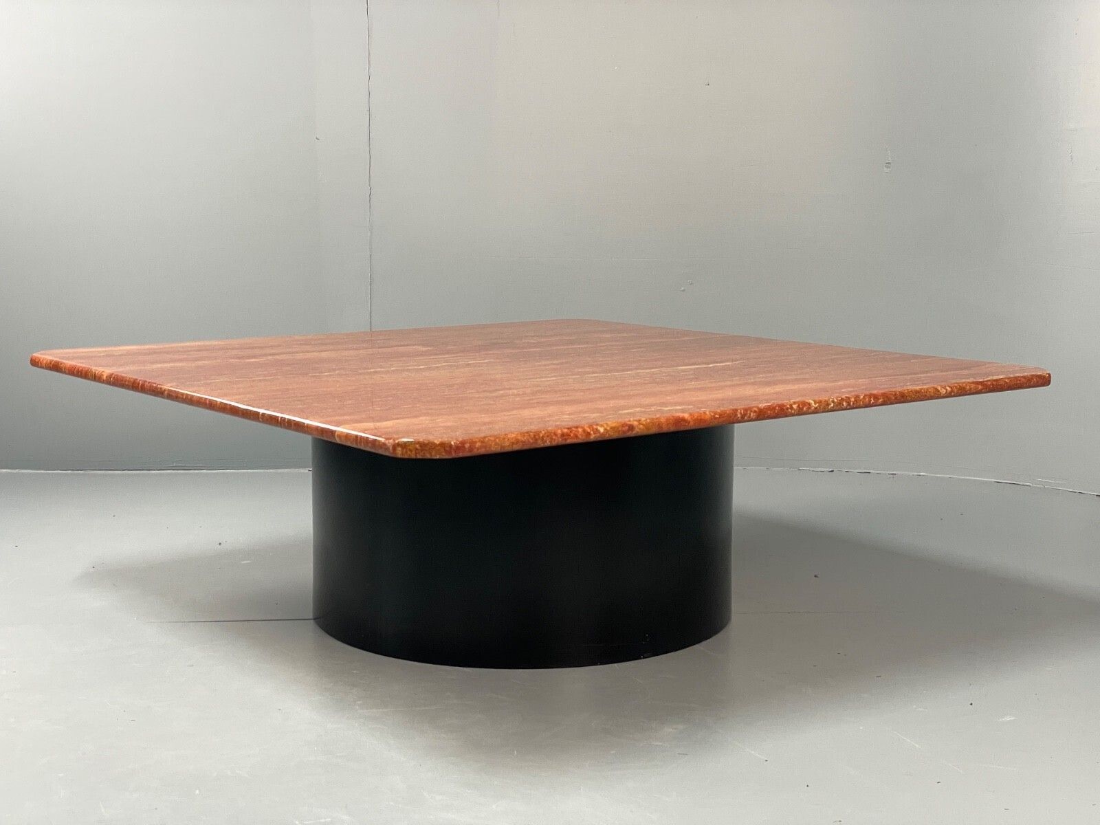 B&B Italia Coffee Table Afra & Tobia Scarpa Post Modern 1970s photo Furniture