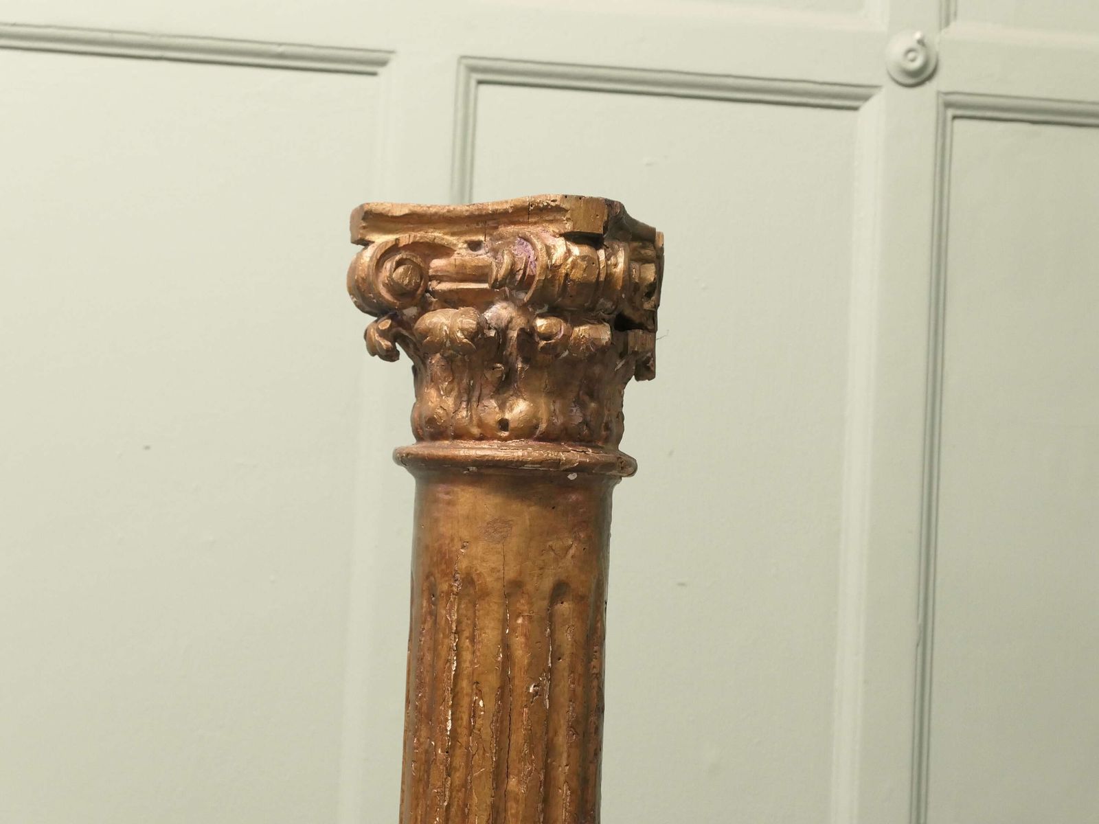 French Carved Gilt Corinthian Column photo 1080.0