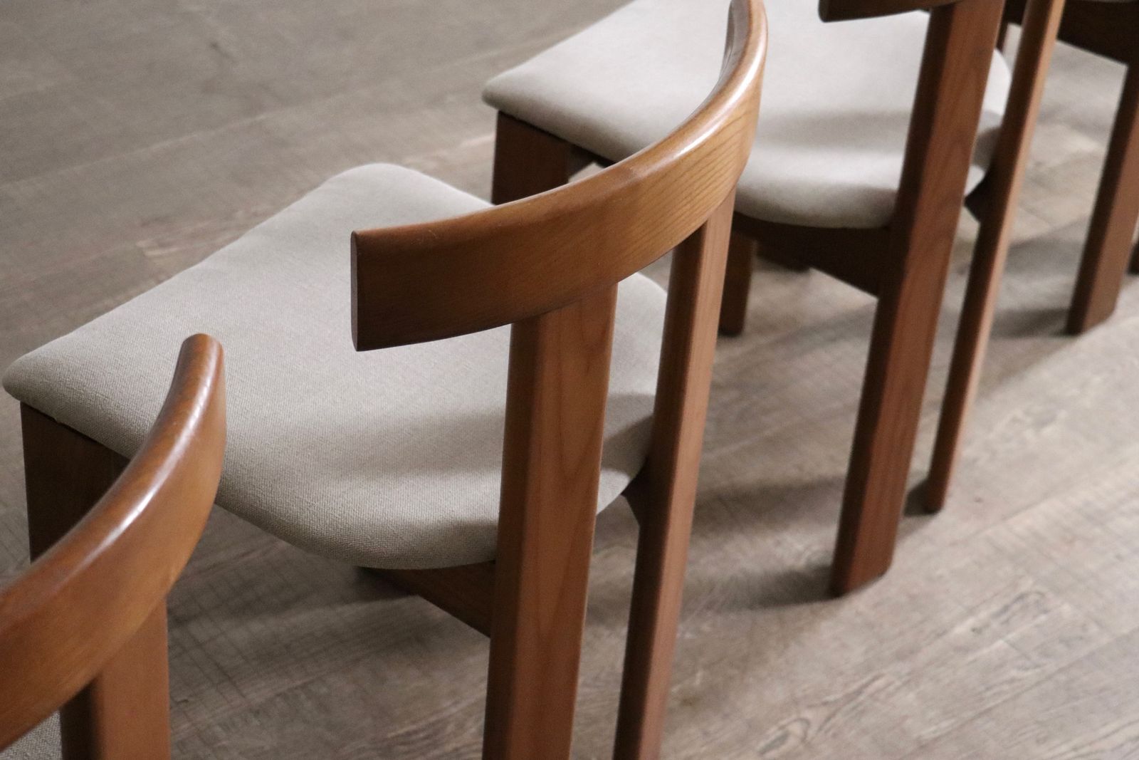 Set Van 6 Eetkamerstoelen Van Luigi Vaghi Voor Former, Italië, Ca. Jaren 1960 photo for sale