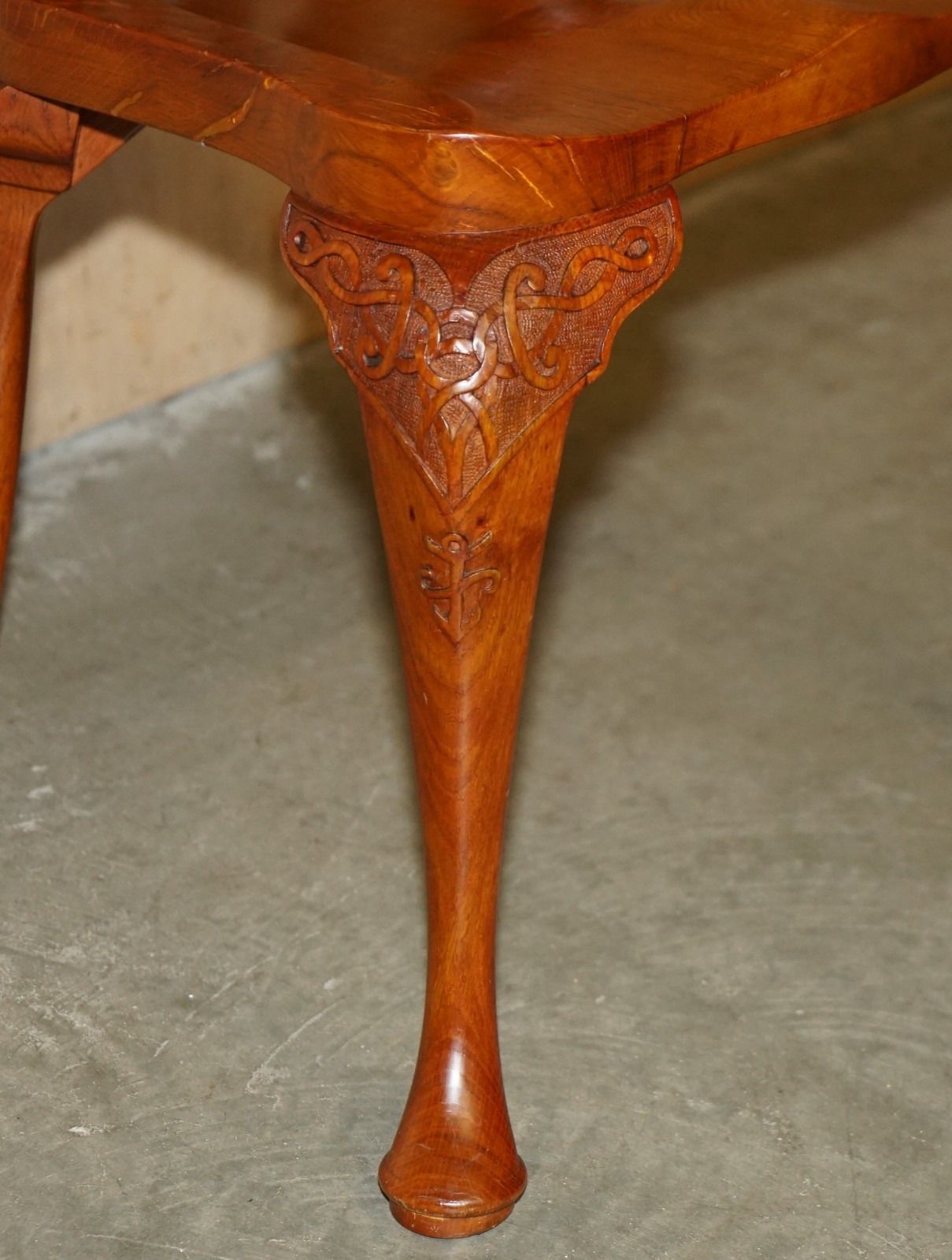 photo vintage 34/200 Stewart Linford Admiral Nelson H.M.S Victory Hand Carved Burl Oak Chair