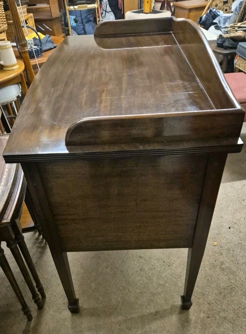 photo vinterior Edwardian Mahogany Sideboard With Double Door Cupboard By Waring & Glllow