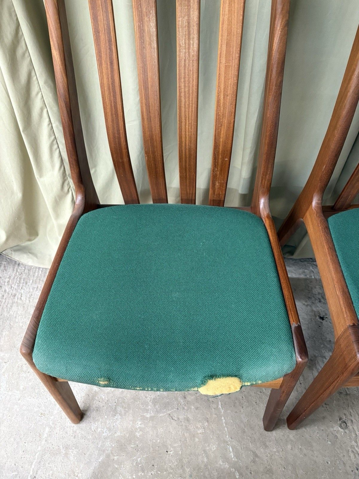 photo furniture Vtg Mid Century 4 Schonning & Elgaard Danish Dining Chairs Retro Scandi R1005