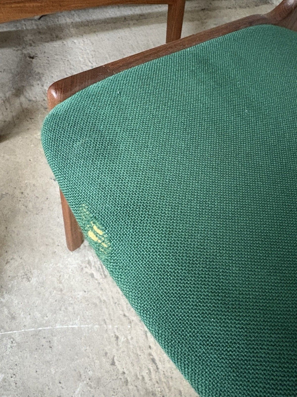 photo for sale Vtg Mid Century 4 Schonning & Elgaard Danish Dining Chairs Retro Scandi R1005