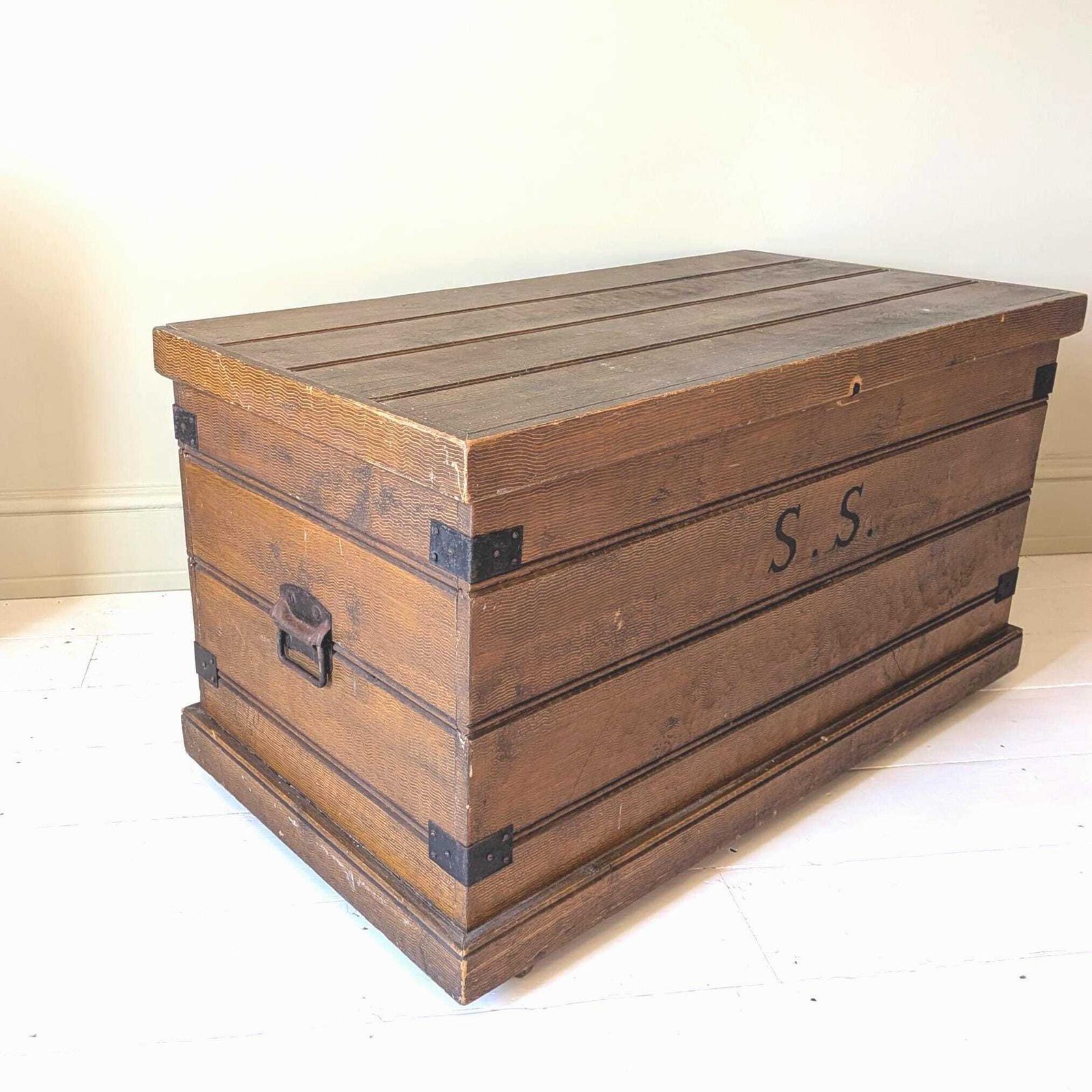 An Antique Painted Pine Chest Or Blanket Box In Original 'Faux Wood' Oak Paint Finish photo 365.0