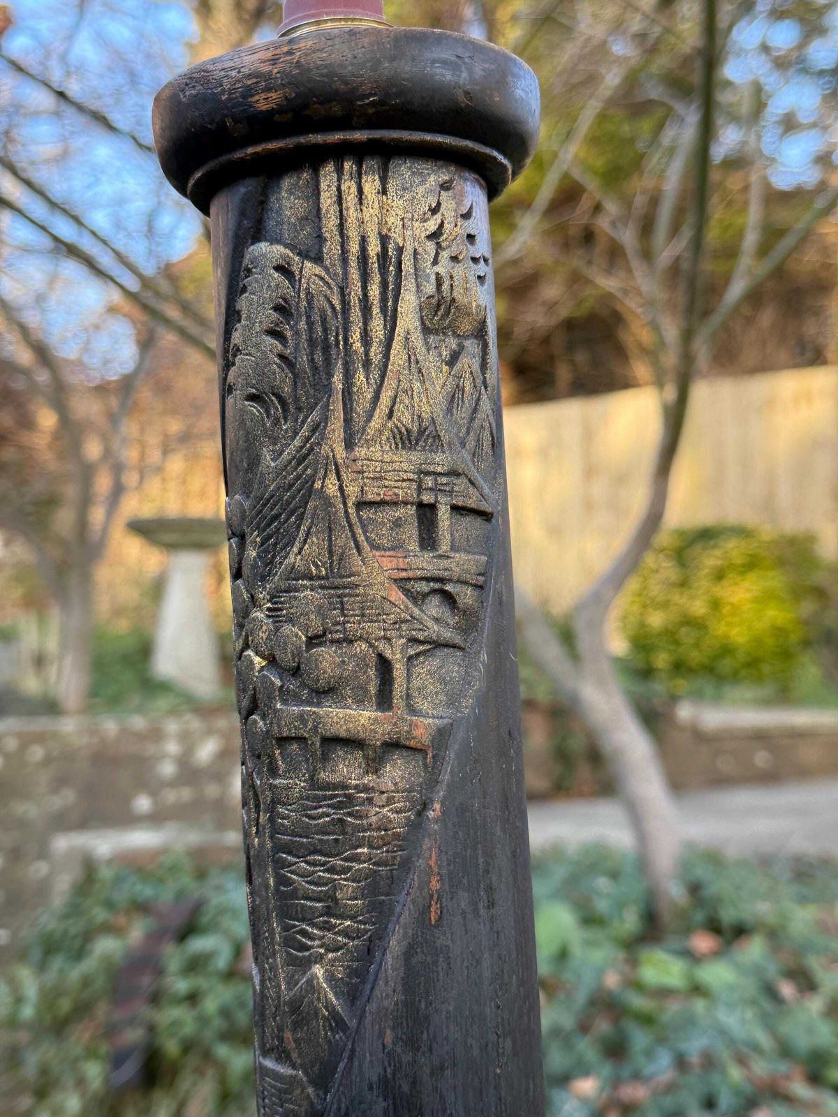 Oriental Hand Carved Hardwood Floor Lamp With Pagoda Motifs And Ebonised Finish, Oriental Standard Lamp Gold And Black photo 395.0