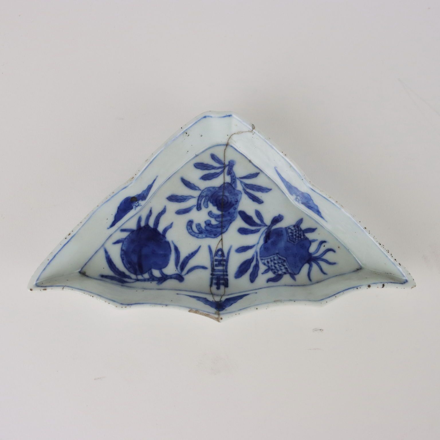 Small Chinese Plate Ko Sometsuke Chongzehn Era 1628 1644 photo vinterior