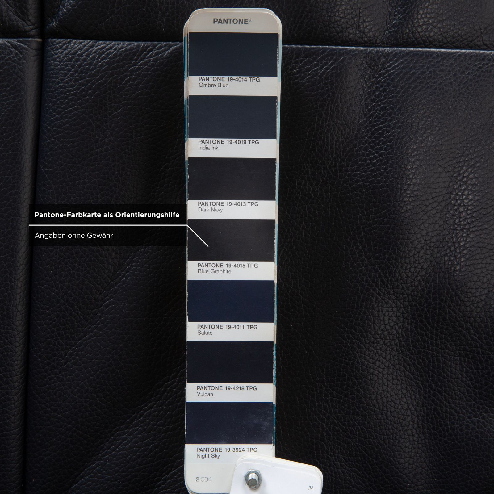 Canapé 2 places Rolf Benz BMP 418 en cuir bleu foncé photo vinterior