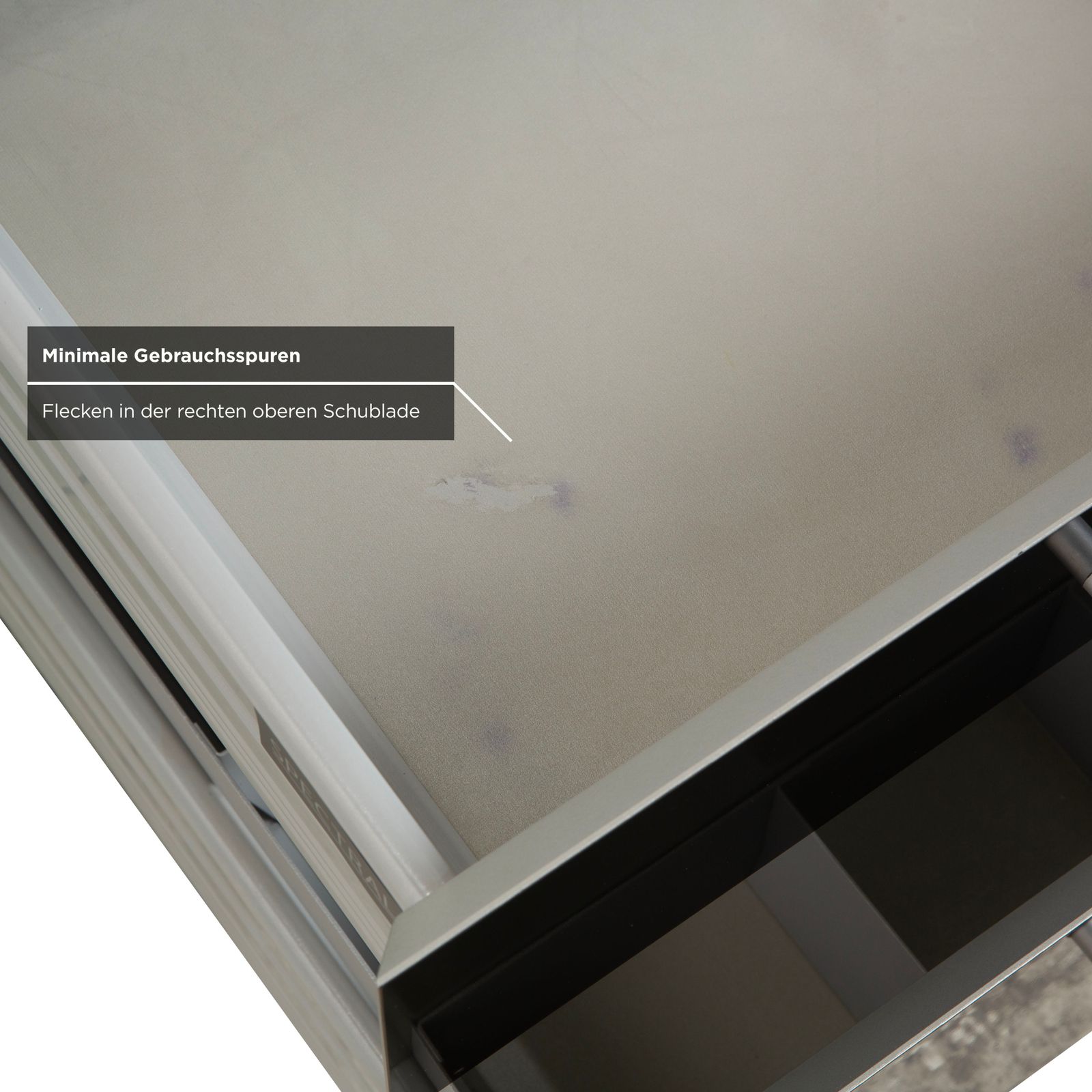 Buffet Spectral CL 1552 en verre noir photo vinterior