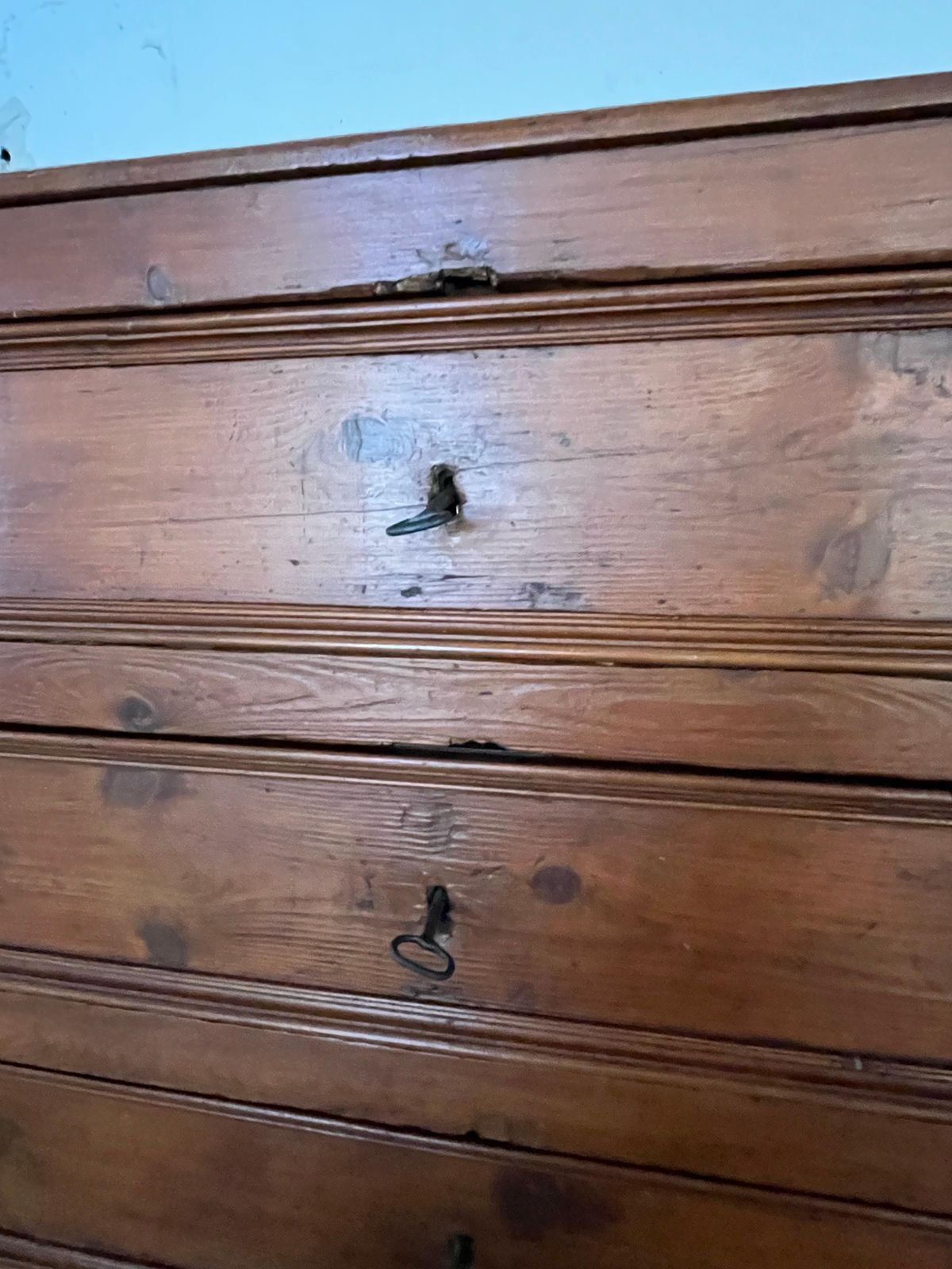 photo vintage 19th Century Pine Italian Chest Of Drawers / Commode / Dresser