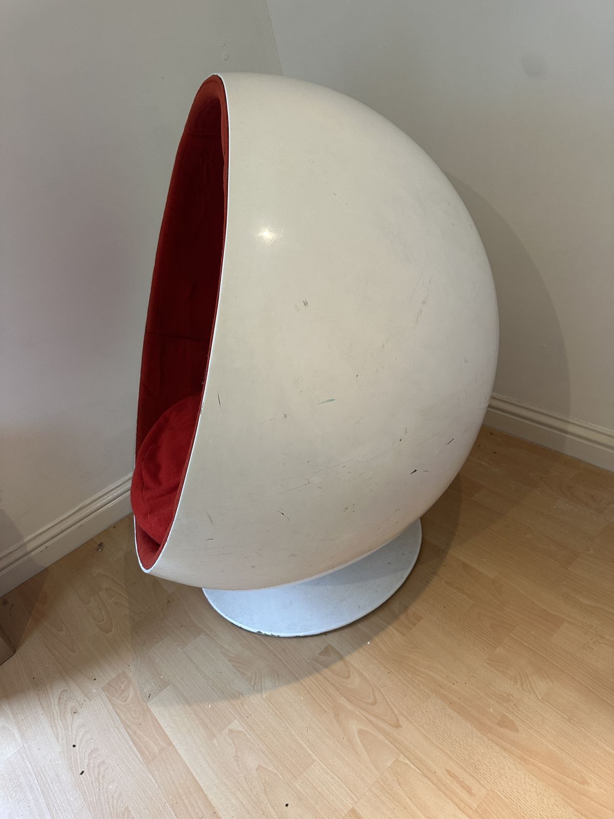 Eero Aarnio Ball Chair, Mid 20th Century