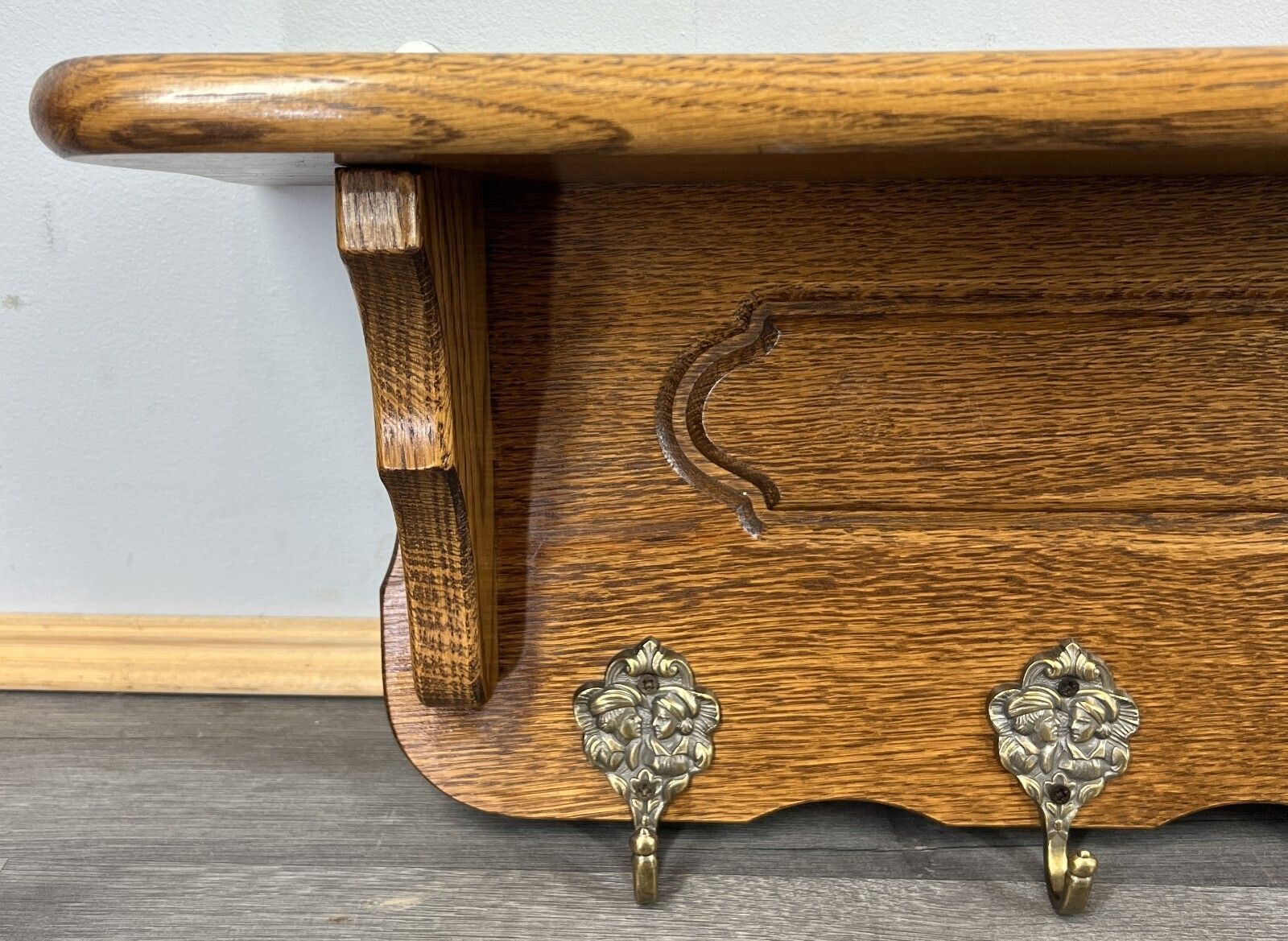 French Vintage Style Coat Rack Oak 5 Hooks Ornate Wall Shelf Coat Lot 4724 photo vinterior