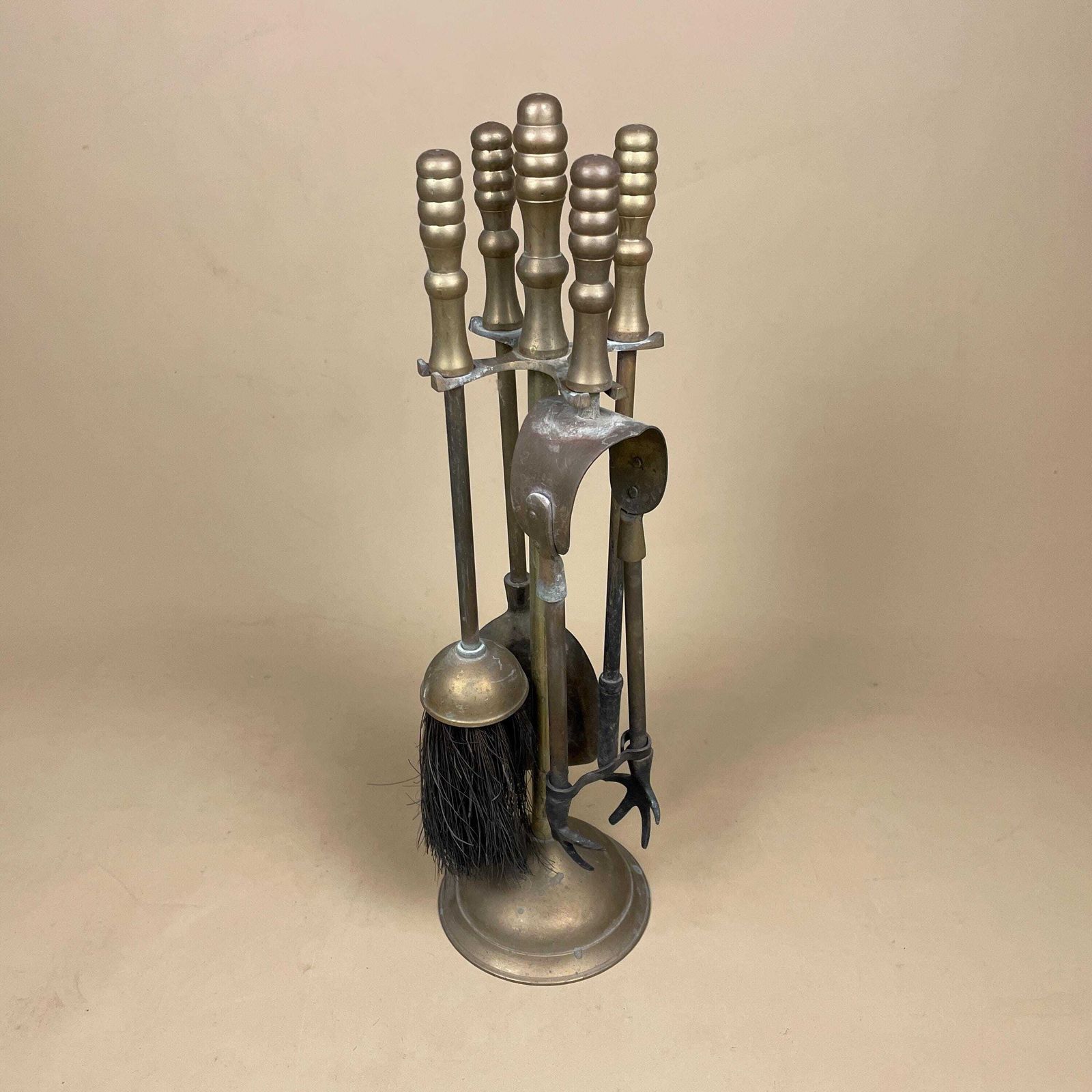 Antique Brass Gold Metal Fireside Tools Stand Vintage Companion Set Fireplace Gold Fireside Fire Farmhouse Cottage Heart Four Piece 4