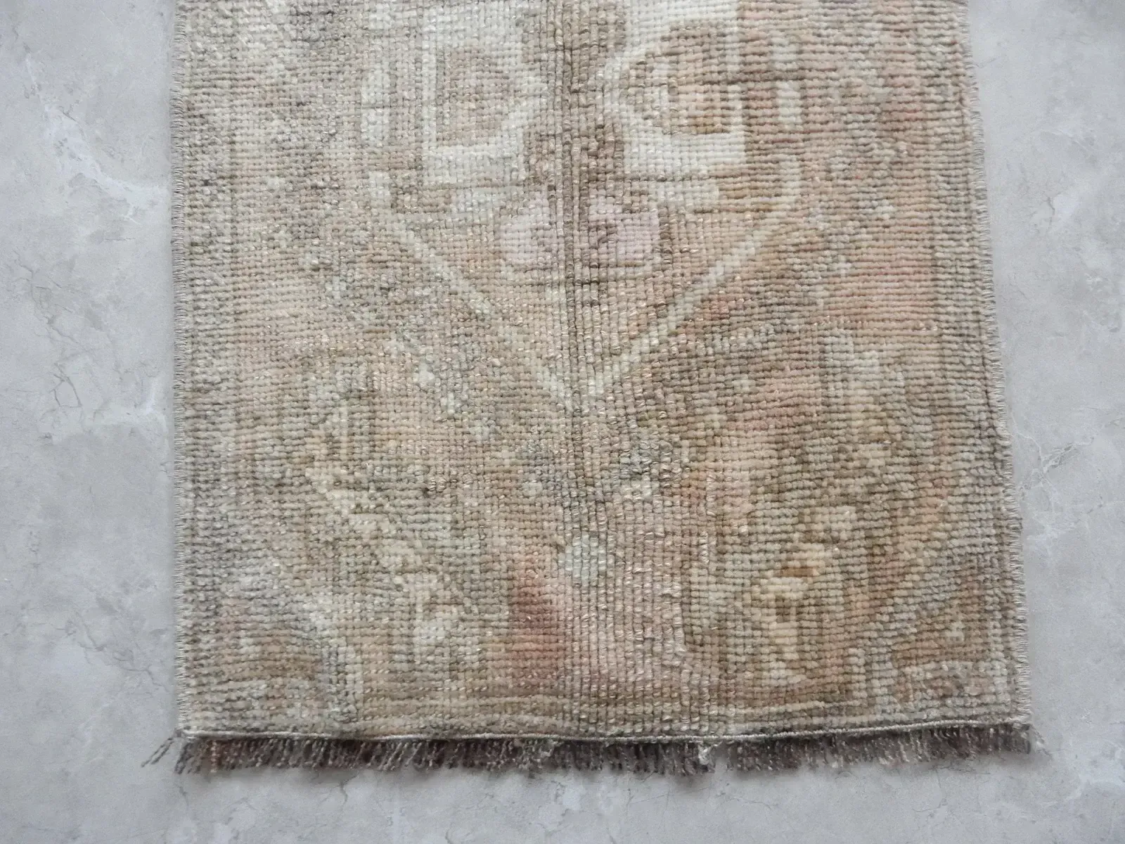 Yastik Rug Distressed Low Pile Petite Rug Faded Runner 1'8" X 2'11" photo 190.0