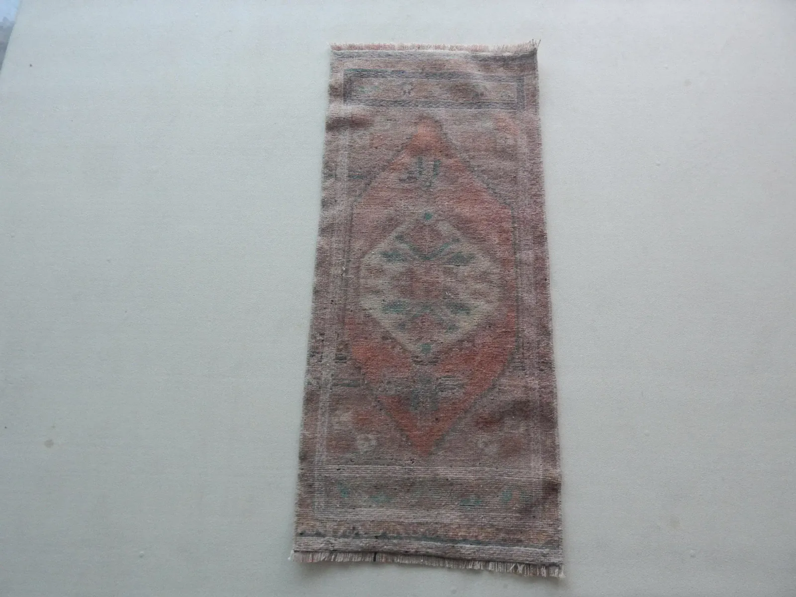 Front Of Kitchen Sink Rug Hand Made Faded Mini Rug 1'5" X 3'3" photo vintage