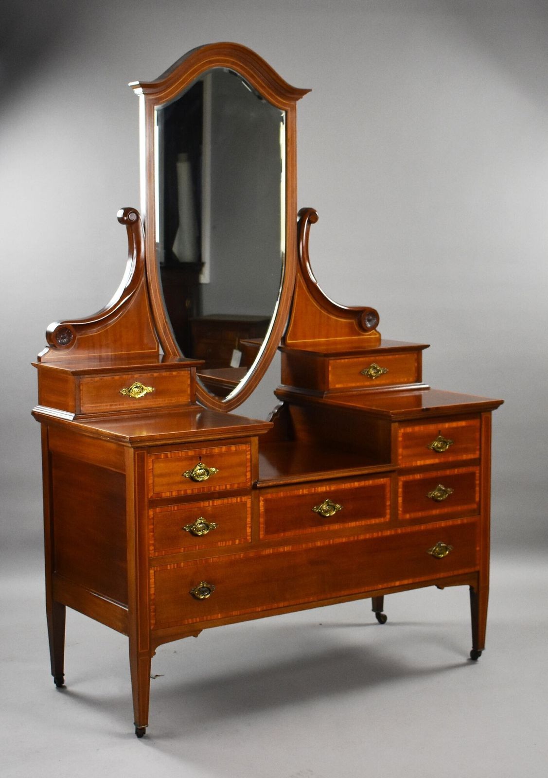 Edwardian Mahogany Dressing Table