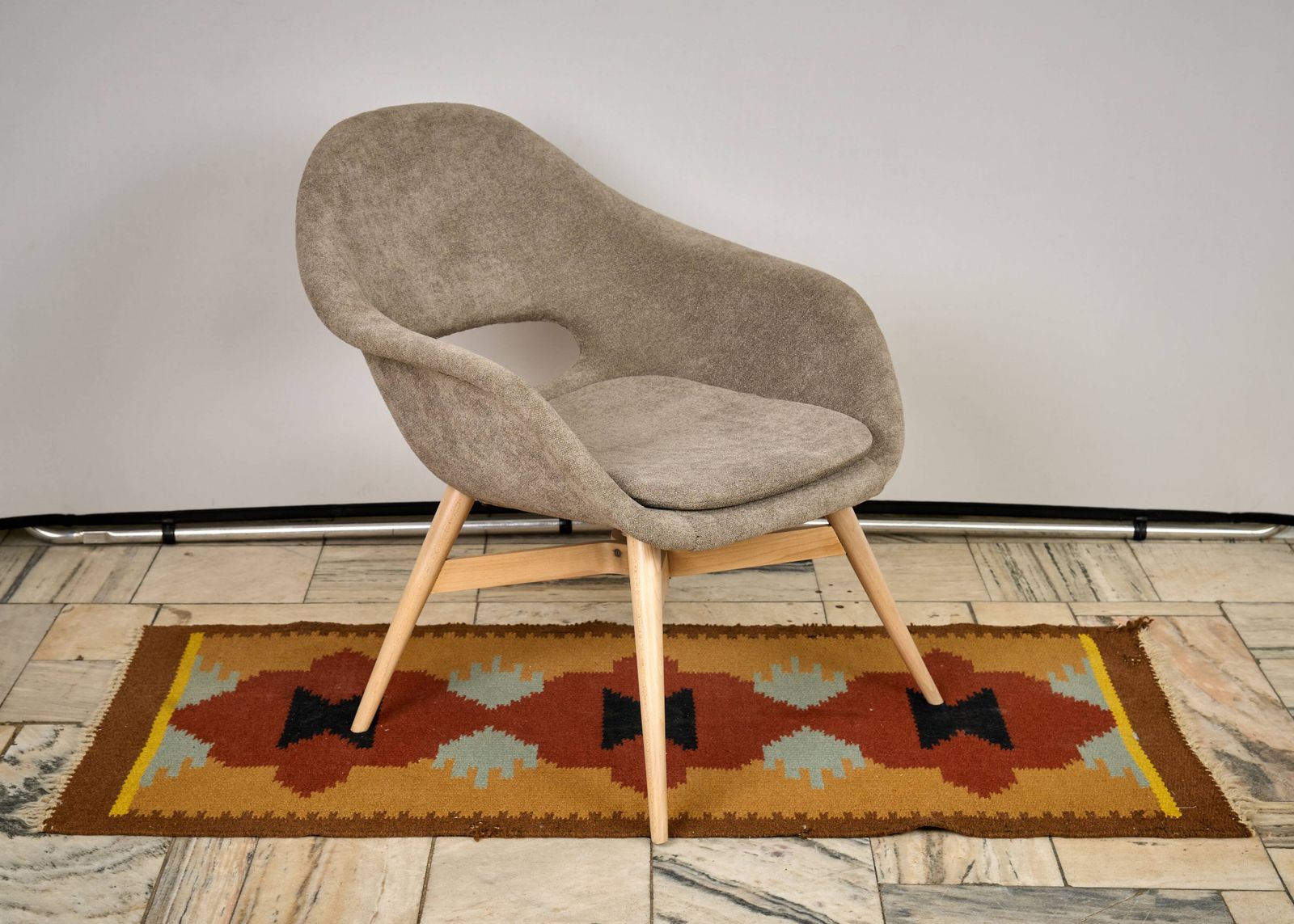 photo furniture Shell Lounge Chair By Miroslav Navratil, 1960s, Czechoslovakia