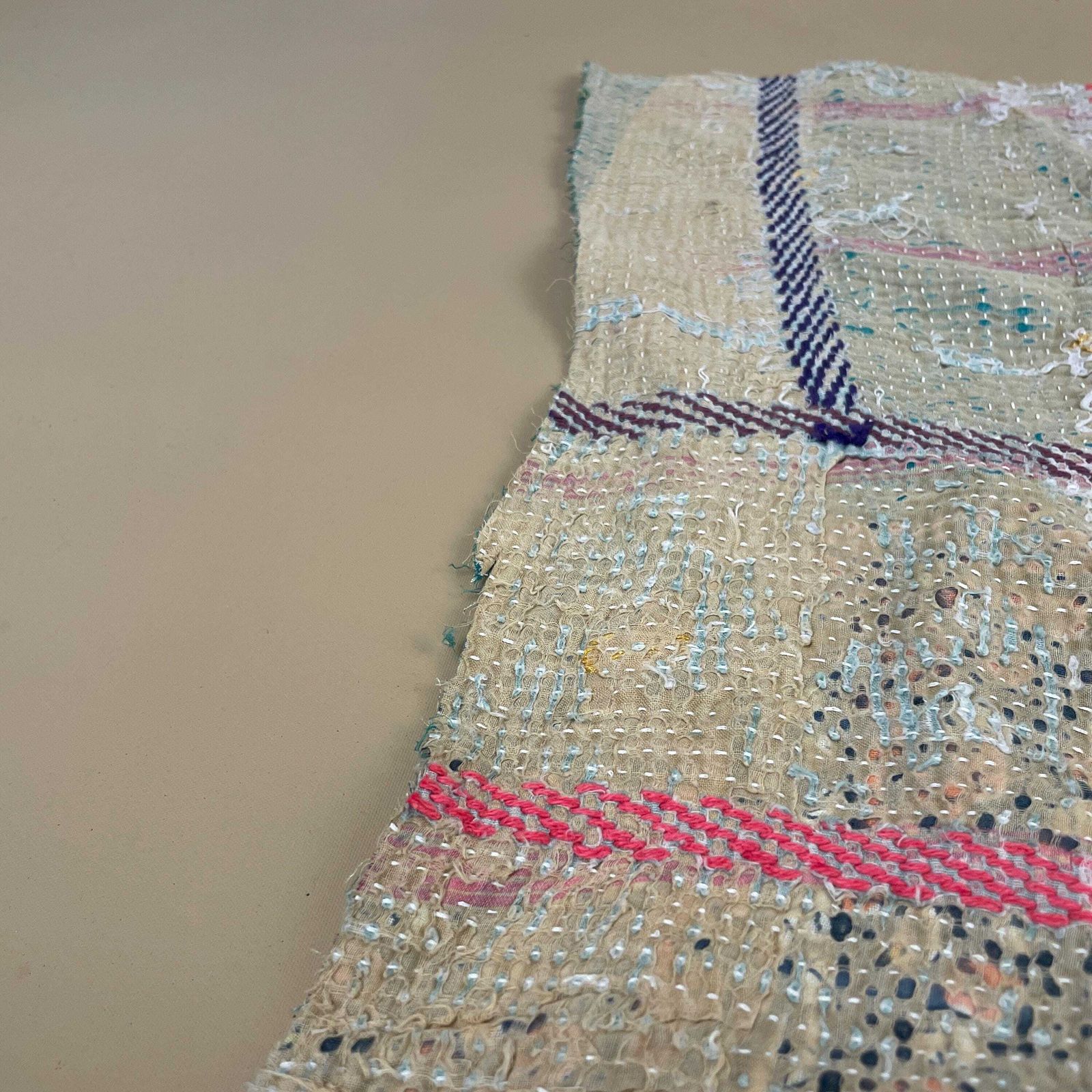 Indian Fabric Hand Embroidered Pattern Tapestry Cotton Handmade Craft Traditional Cloth India Stitched Rectangle 63x39cm Mat photo Textiles