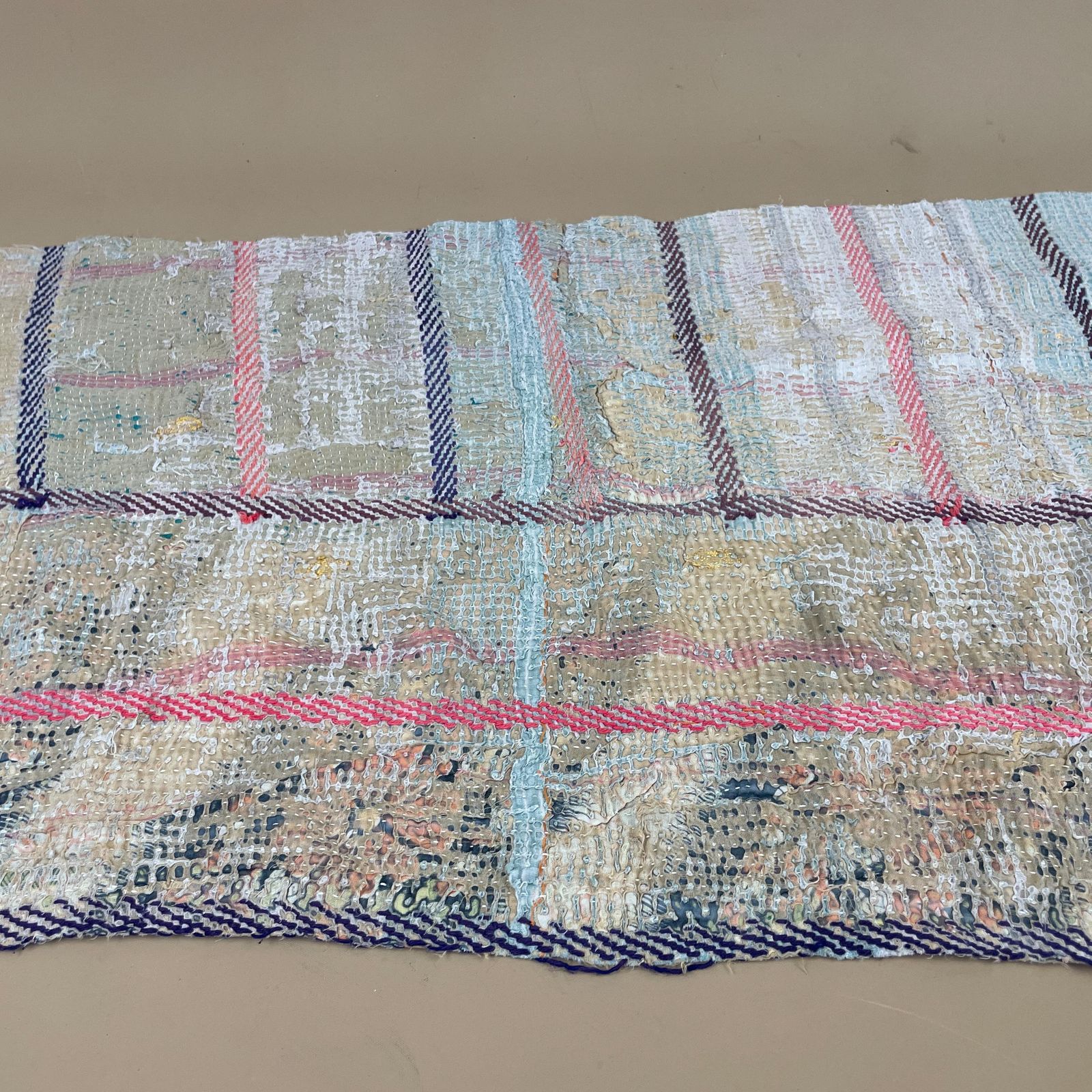 Indian Fabric Hand Embroidered Pattern Tapestry Cotton Handmade Craft Traditional Cloth India Stitched Rectangle 63x39cm Mat photo vinterior