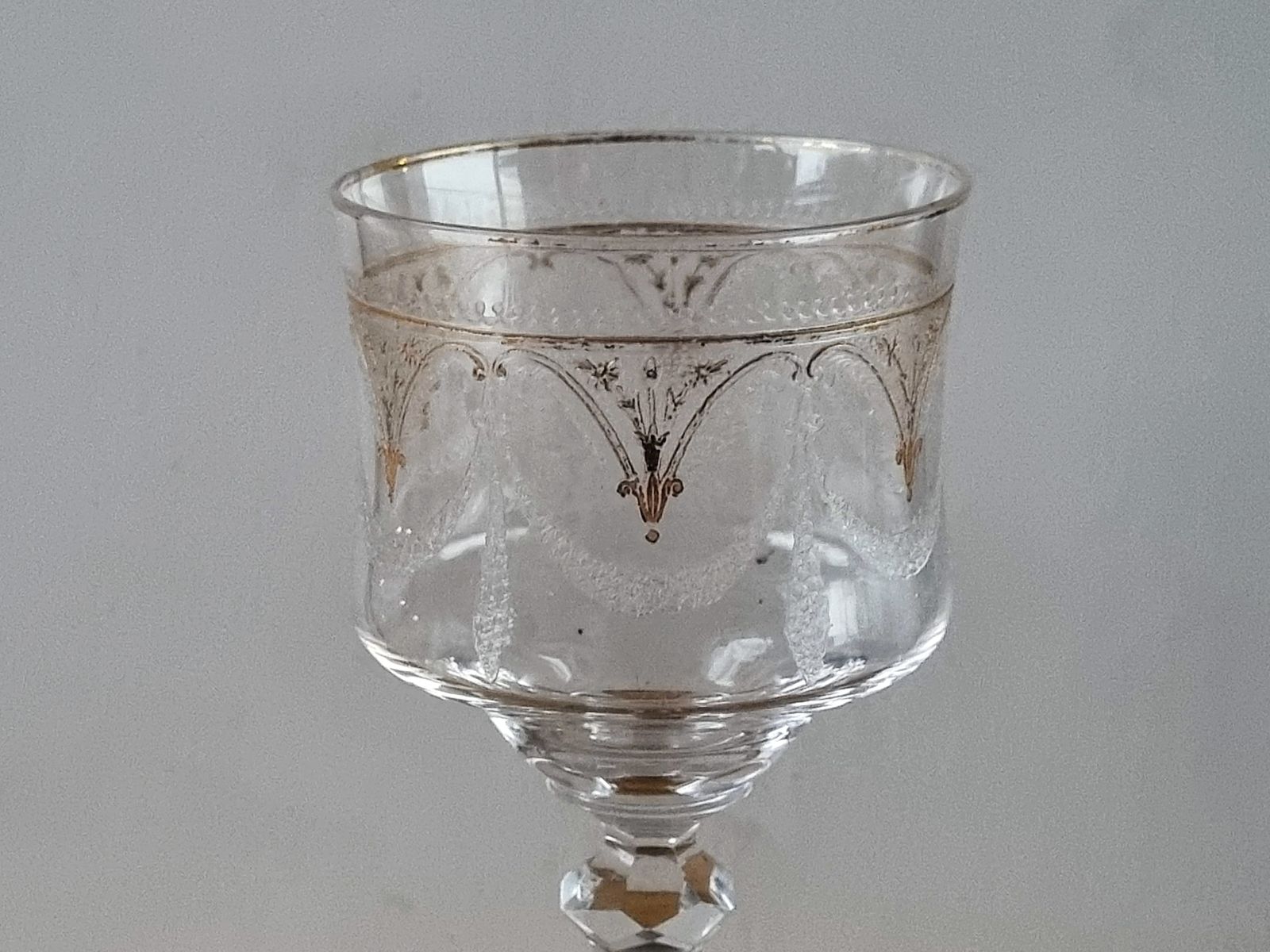 Antique Crystal Stemmed Glass, Saint Louis photo vinterior