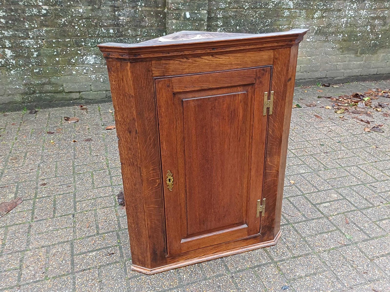 Antique Oak Corner Wall Cupboard C.1900 Solid Oak Panel Door Georgian Style Brass Hinges Original Key Shaped Shelved photo for sale
