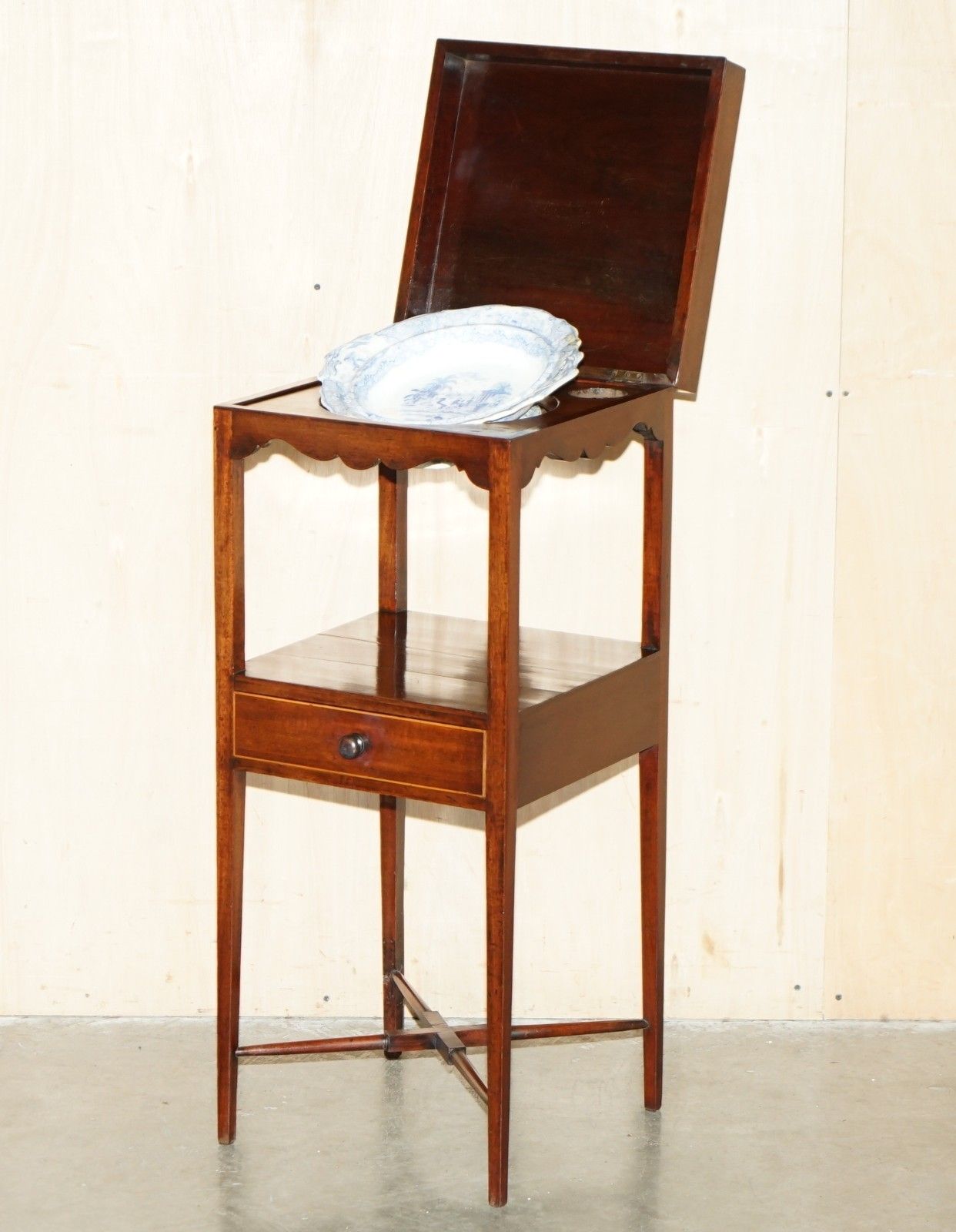 Antique Georgian Mahogany Wash Vanity Stand With J & Mp Bell Earthenware Bowl photo furniture
