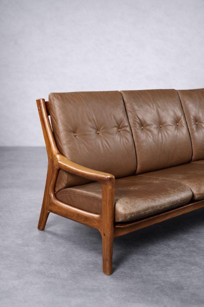 Furniture Mid Century Modern Danish Three Seater Sofa In Brown Leather By Georg Thams For A/S Vejen Polstermöbelfabrik, 1960s photo
