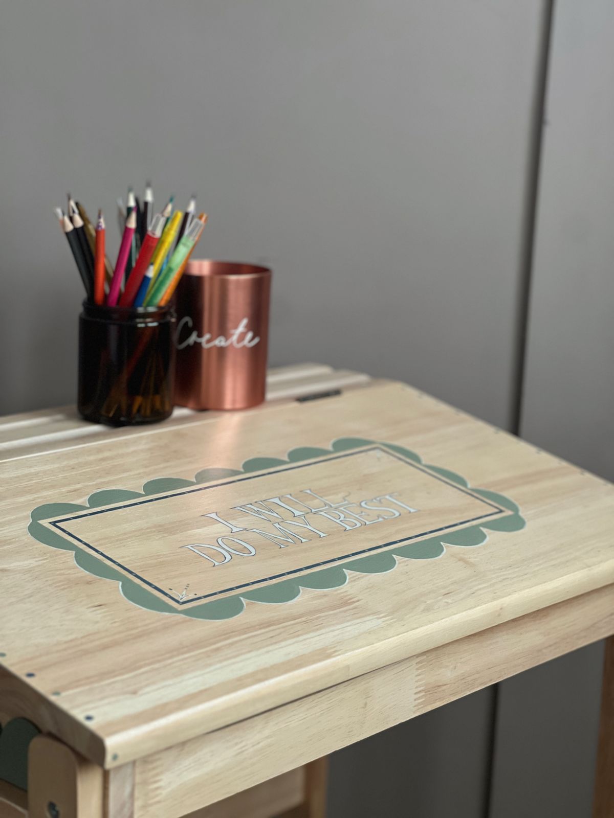The 'I Will Do My Best' Handpainted Childrens Desk photo vinterior