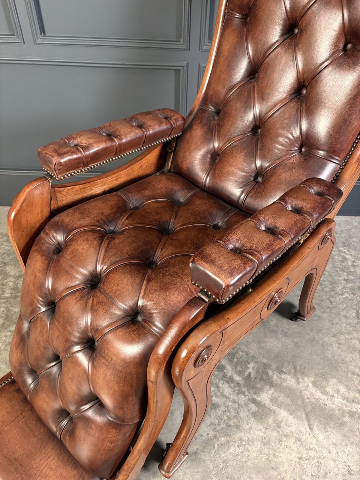 photo buy Superb Regency Mahogany & Leather Reclining Armchair