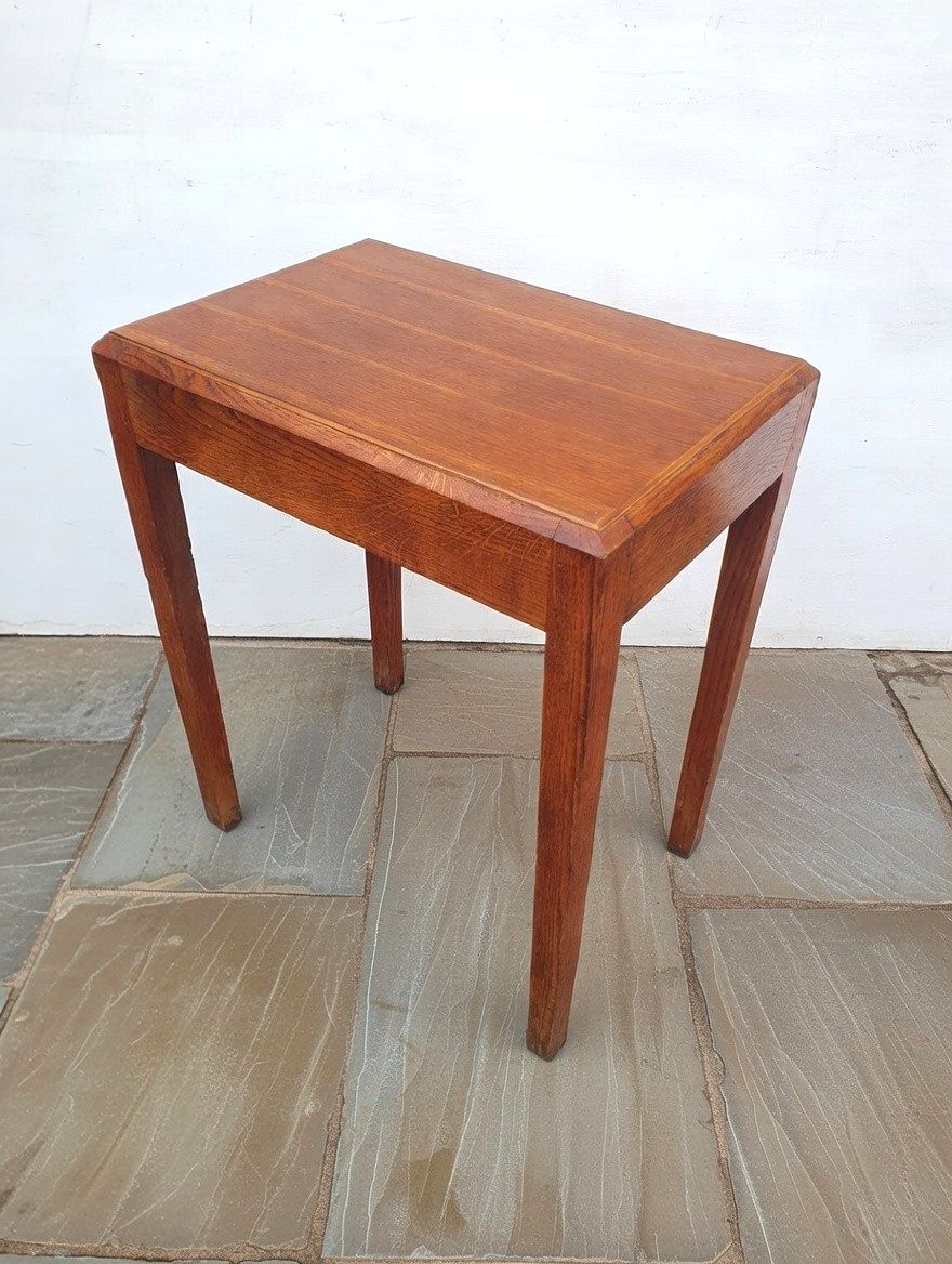 A Simple Oak Arts And Crafts / Art Deco Cotswold Style Side Table photo vinterior