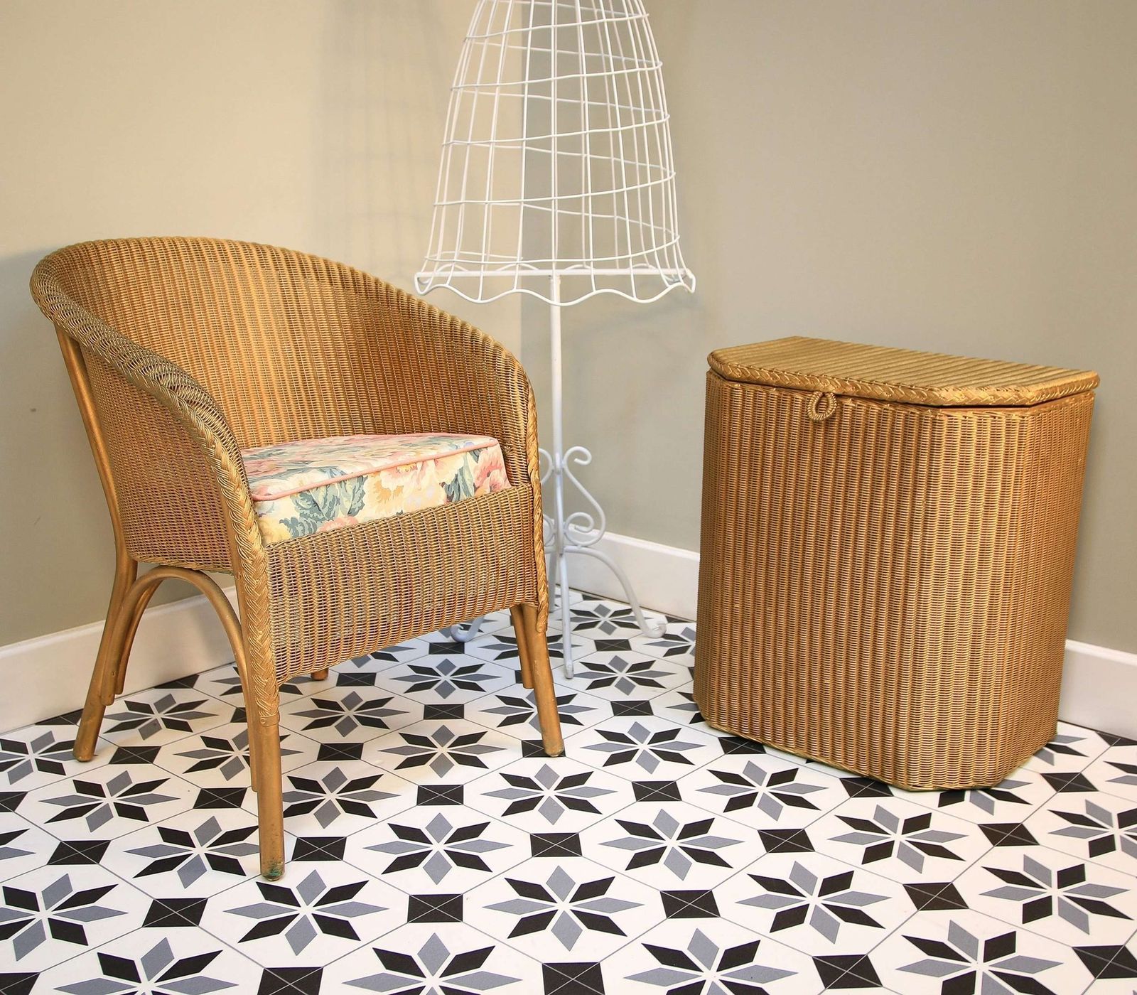 Lloyd Loom Lusty Chair And Linen Basket In Gold photo vinterior