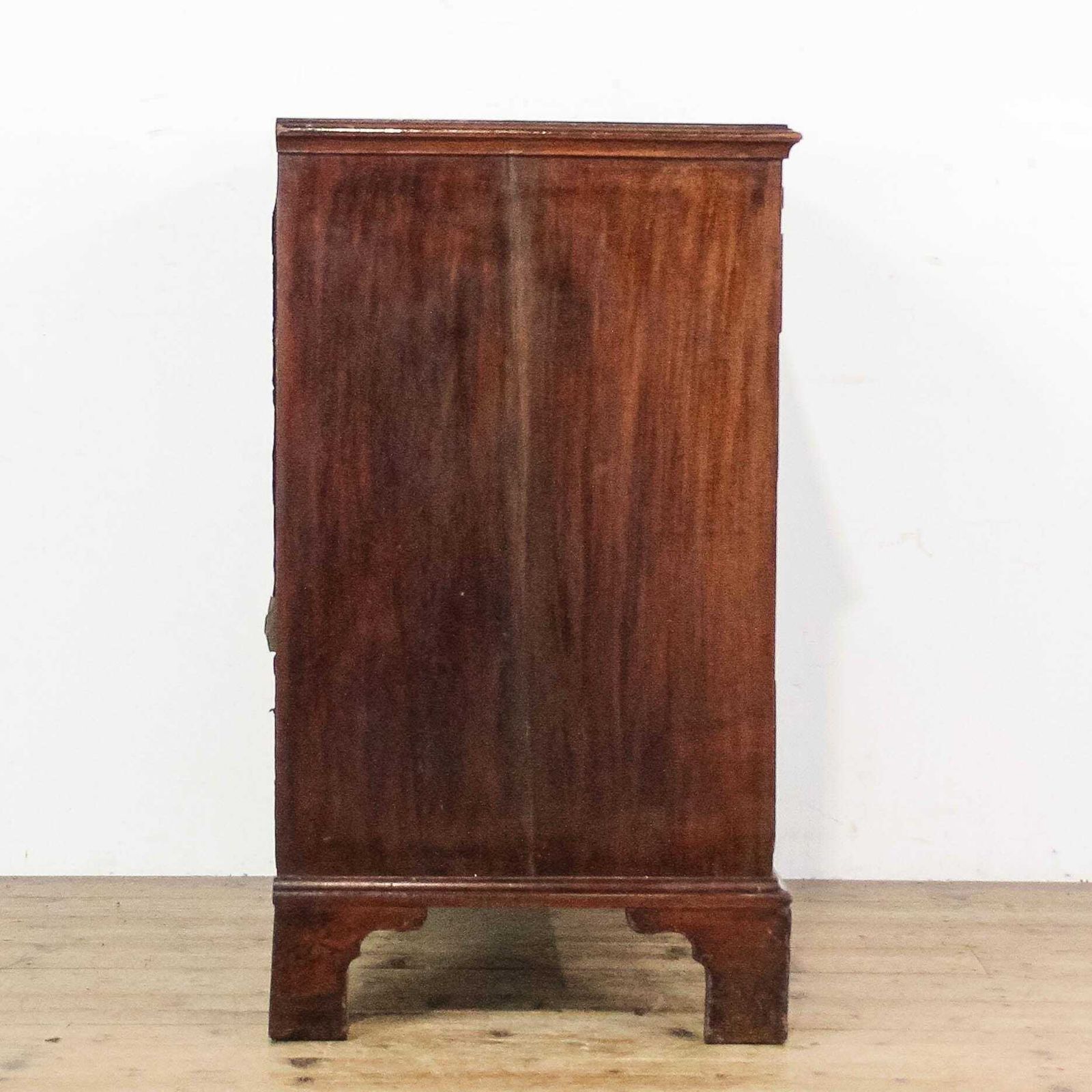 Antique Georgian Mahogany Chest Of Drawers | Antique Storage | Bedroom Drawers | Antique Chest Of Drawer (M 6557) photo Furniture