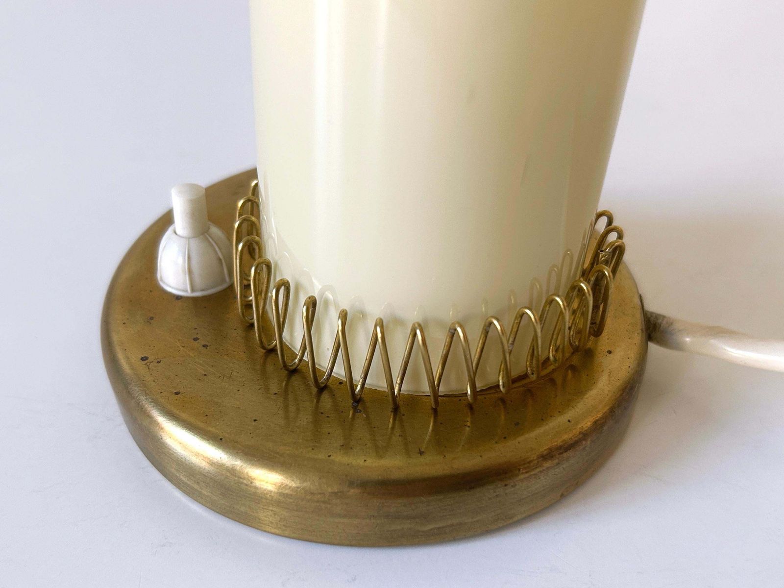 photo vintage Set Of Two Lovely Mid Century Modern Bedside Table Lamps Germany 1950s