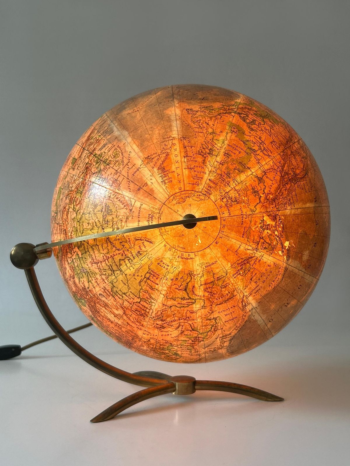 photo furniture Rare Glass Earth Globe Or Table Lamp By Columbus Verlag   Paul Oestergaard 1960s