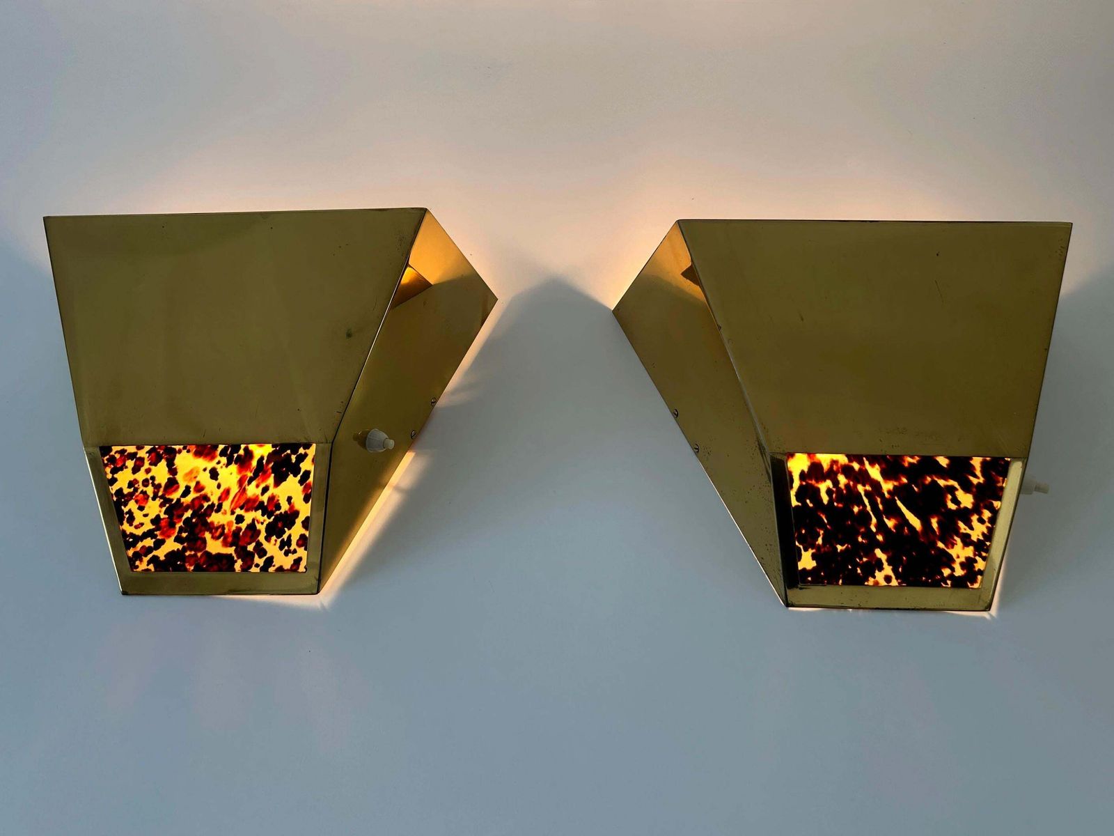 Set Of Two Elegant Mid Century Brass Sconces By Vereinigte Werkstätten 1970s photo Lighting