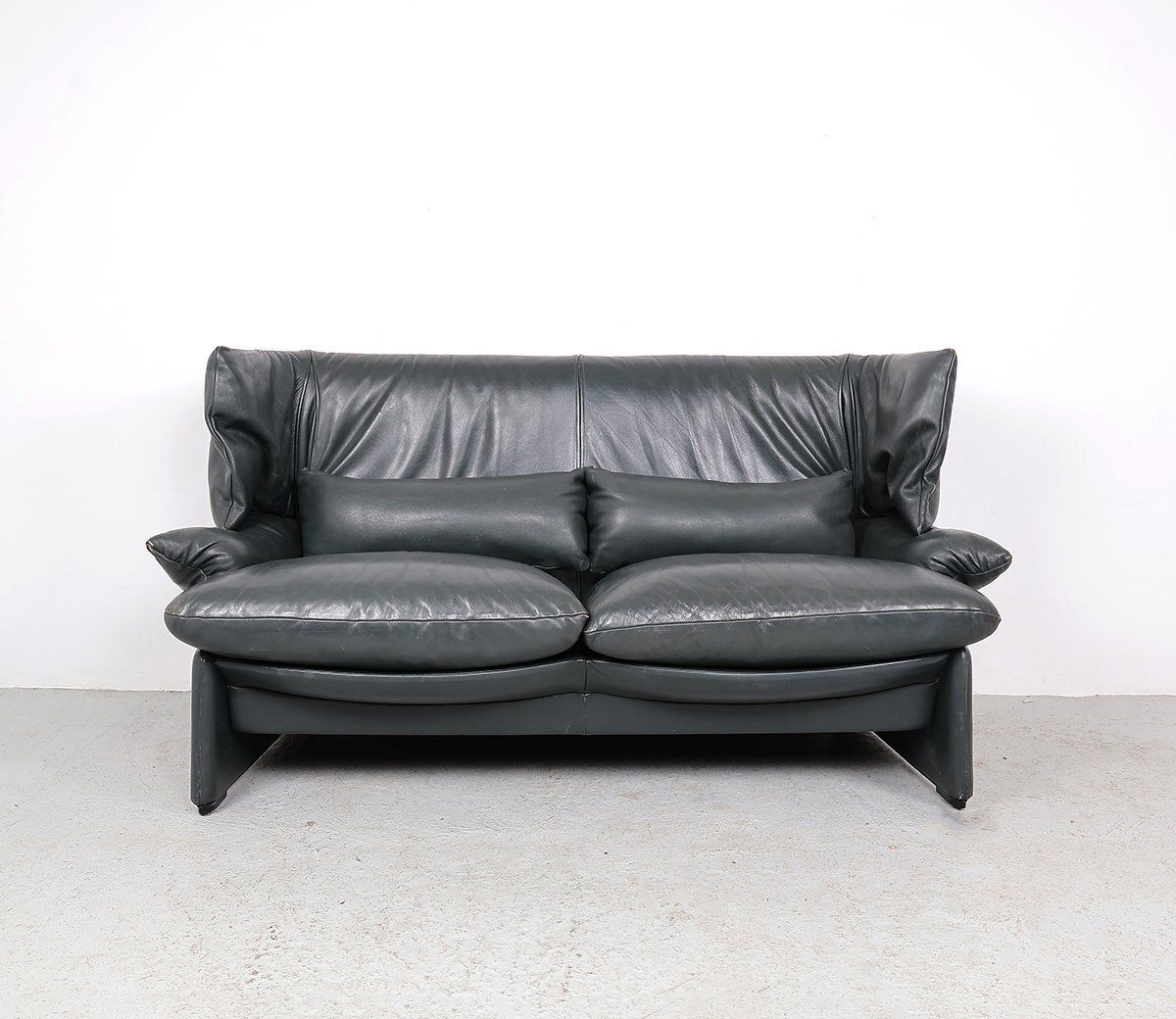 Set Of Leather Sofa With Pouf By Vico Magistretti For Cassina, 1980s photo Furniture