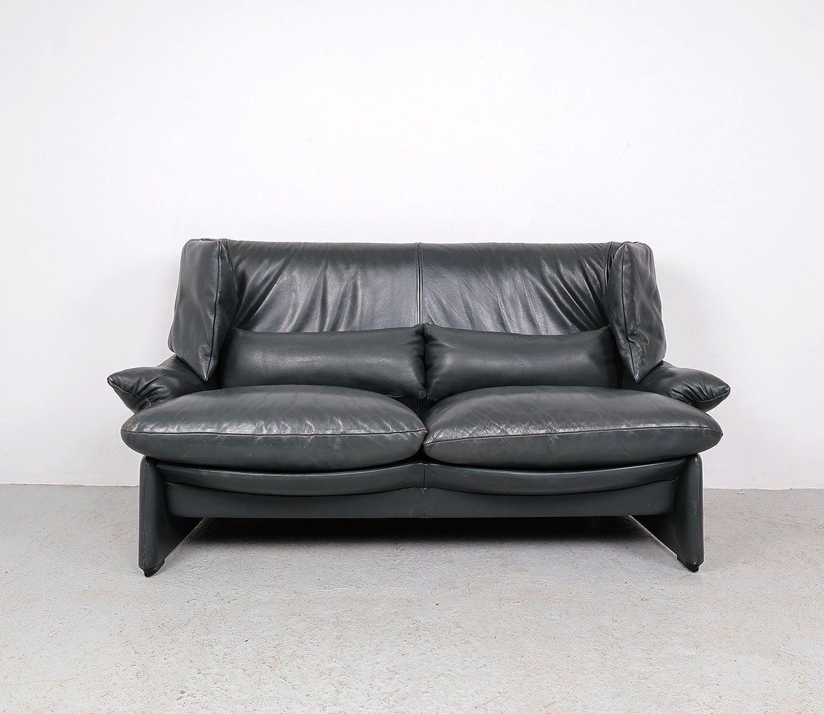 Set Of Leather Sofa With Pouf By Vico Magistretti For Cassina, 1980s photo 2187.0