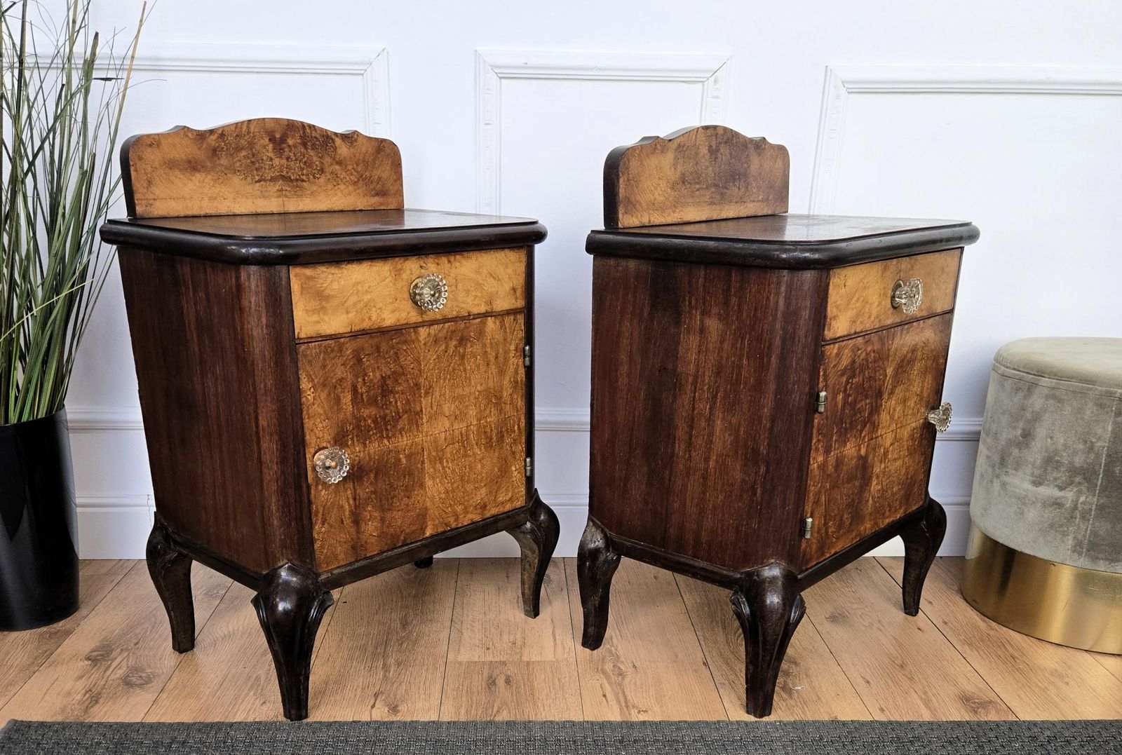 Pair Of Italian Art Deco Night Stands Bed Side Tables In Burl Walnut photo vintage