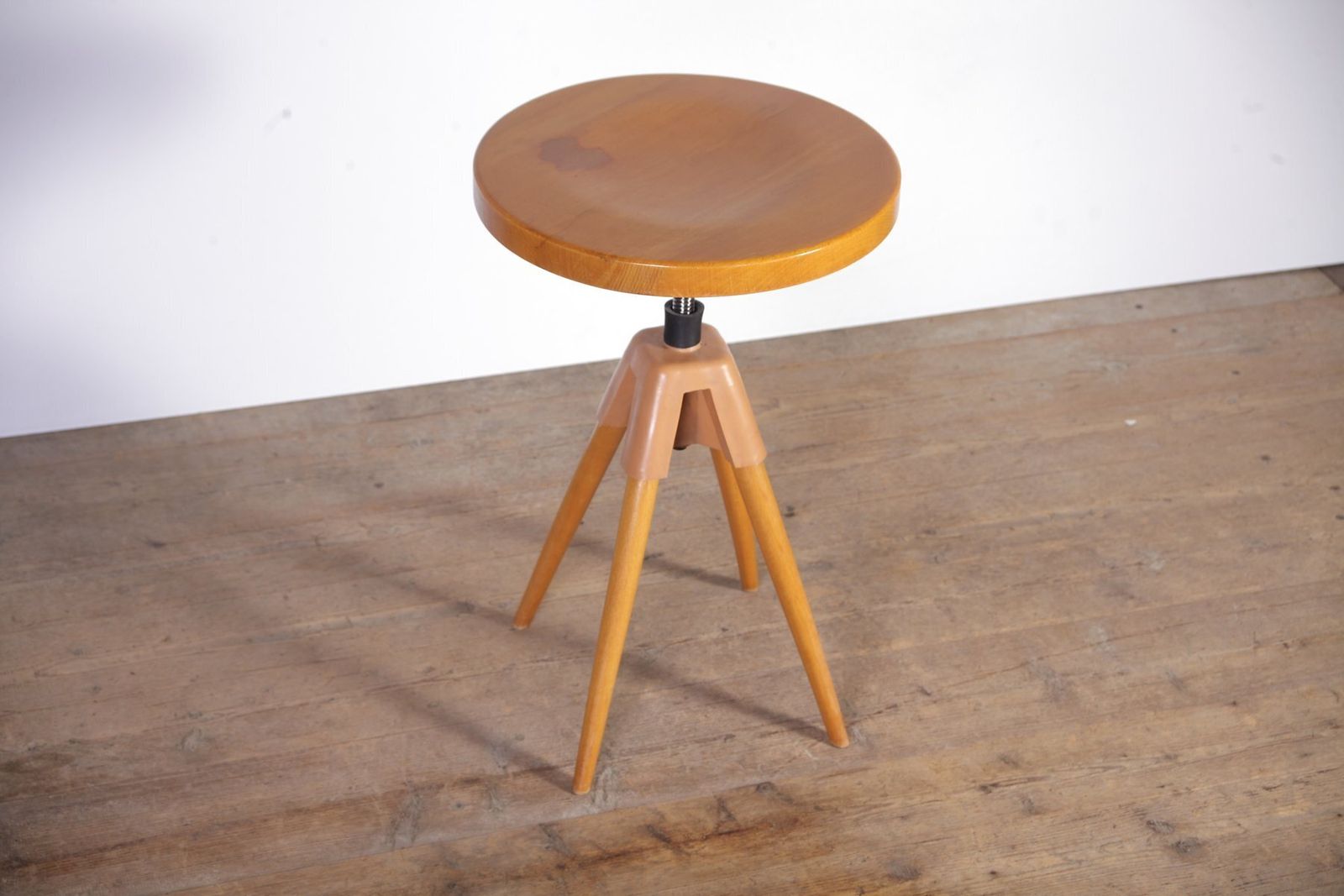 Mid Century Industriële Draaistoel, Jaren 1960 photo Meubels