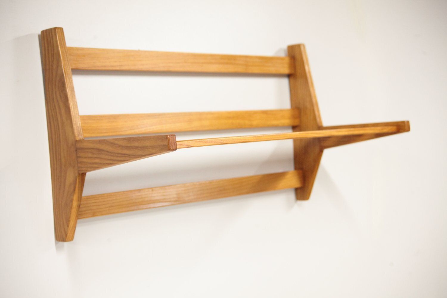Mid Century Wandplank Van Essenhout, Voormalig Tsjecho Slowakije, Jaren 1970 photo for sale